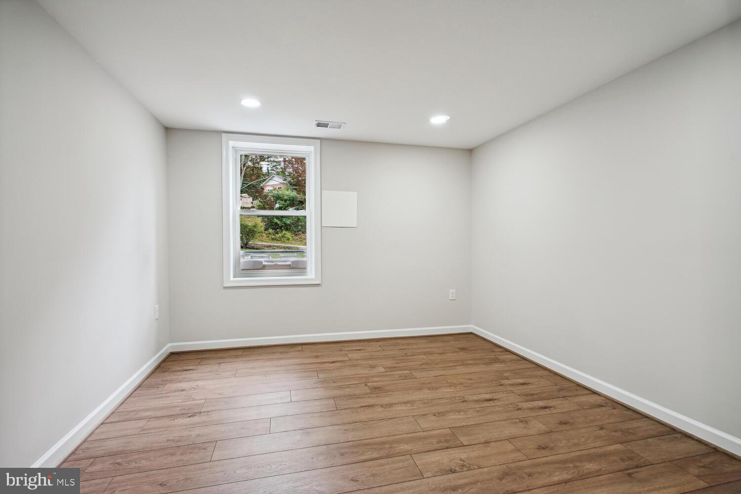 SHIRLEY ACRES - Residential Lease