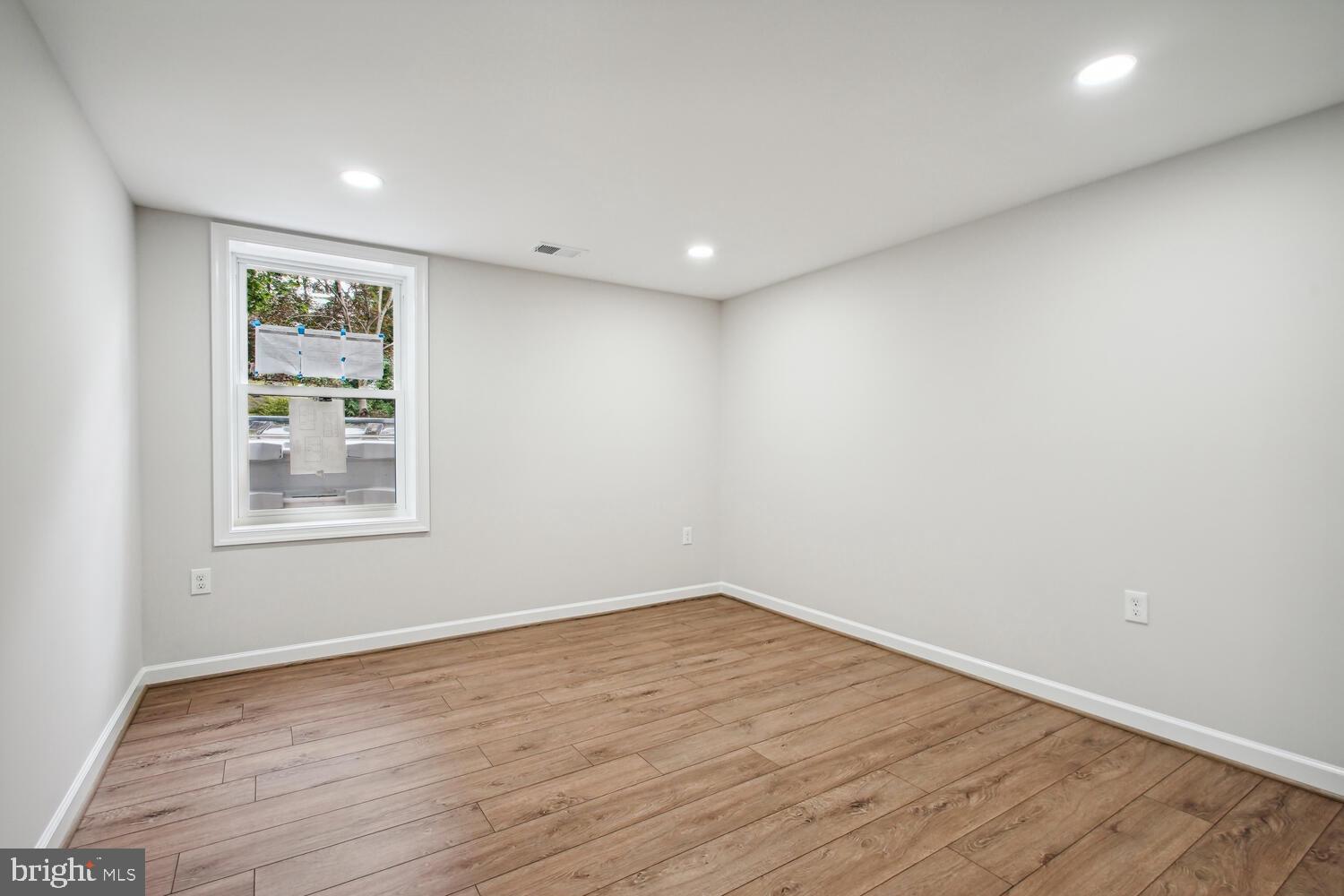 SHIRLEY ACRES - Residential Lease