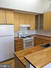 SPRING ARTS - Residential Lease