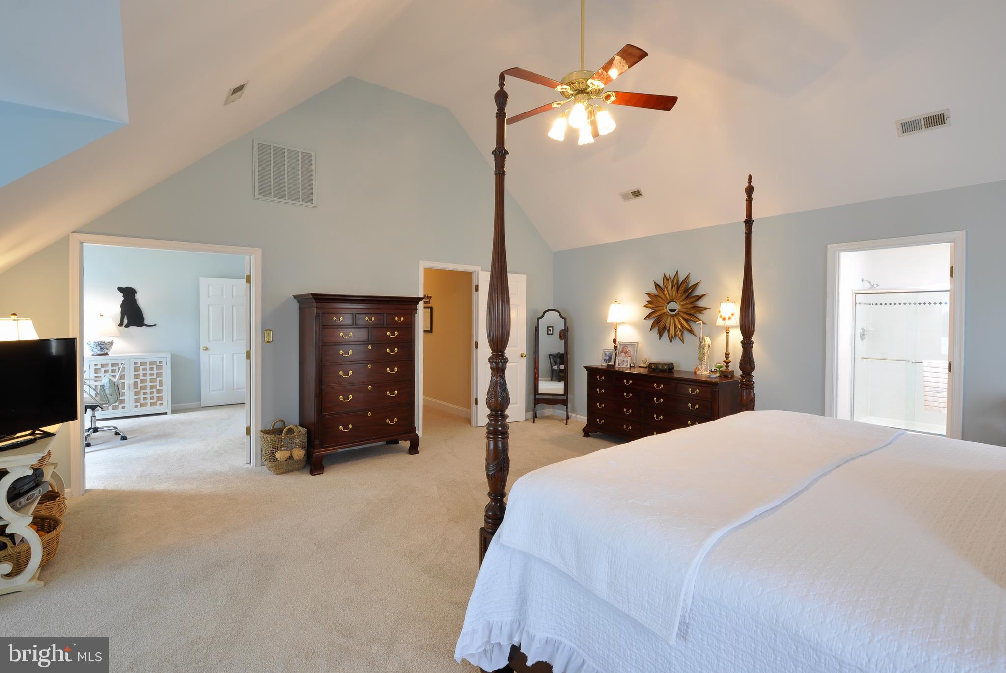 LEE'S HILL - Residential