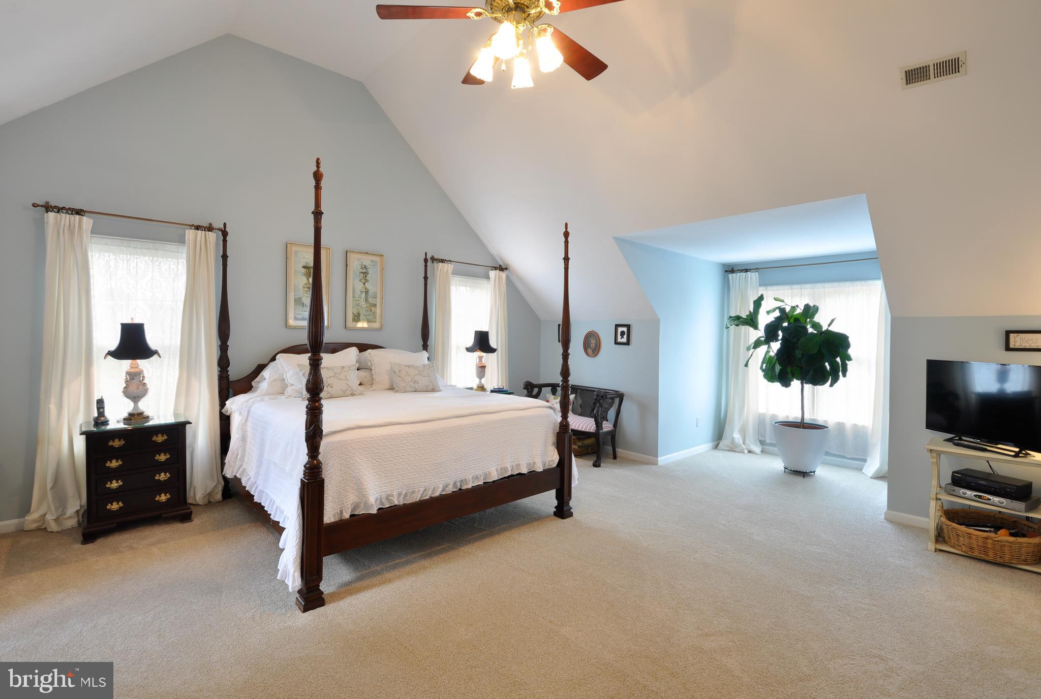 LEE'S HILL - Residential