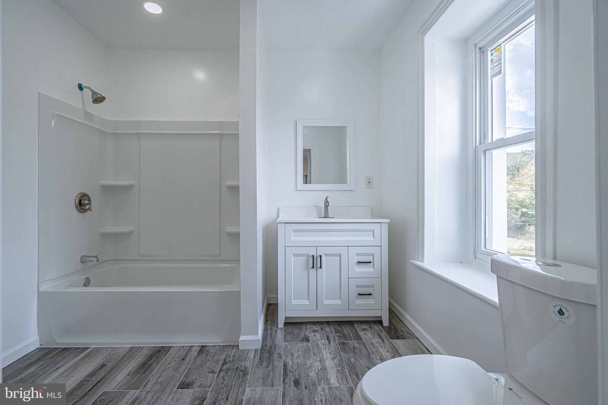 SALISBURY TWP - Residential