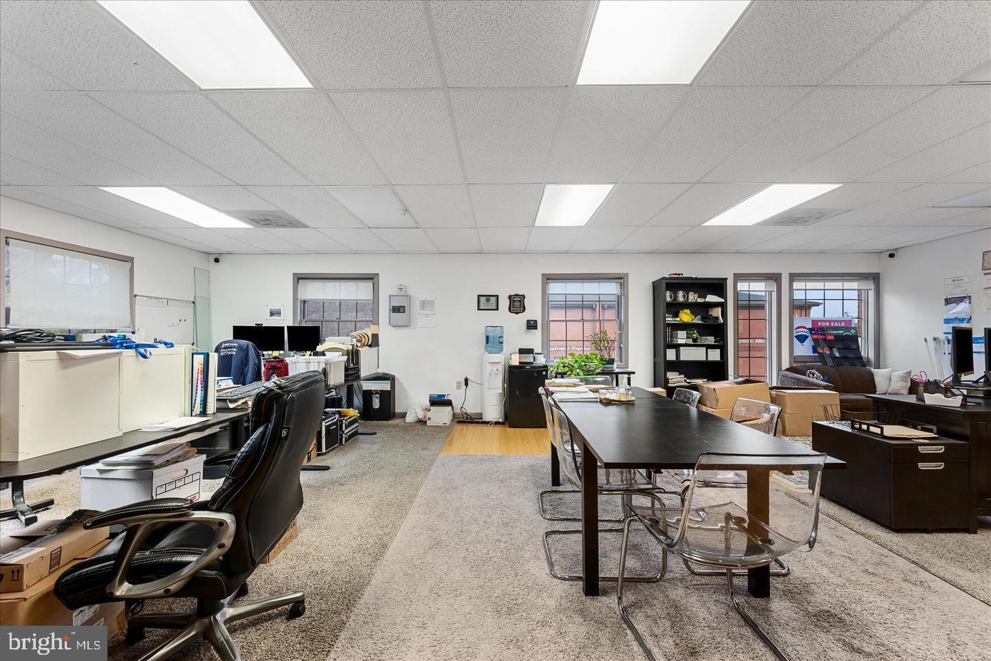 10521 CRESTWOOD 201