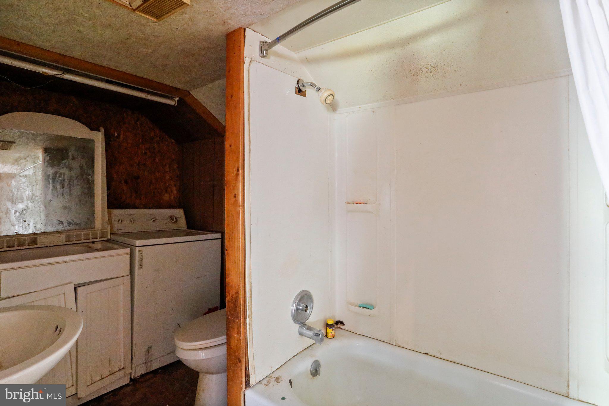 WHITINGS GLEN - Residential