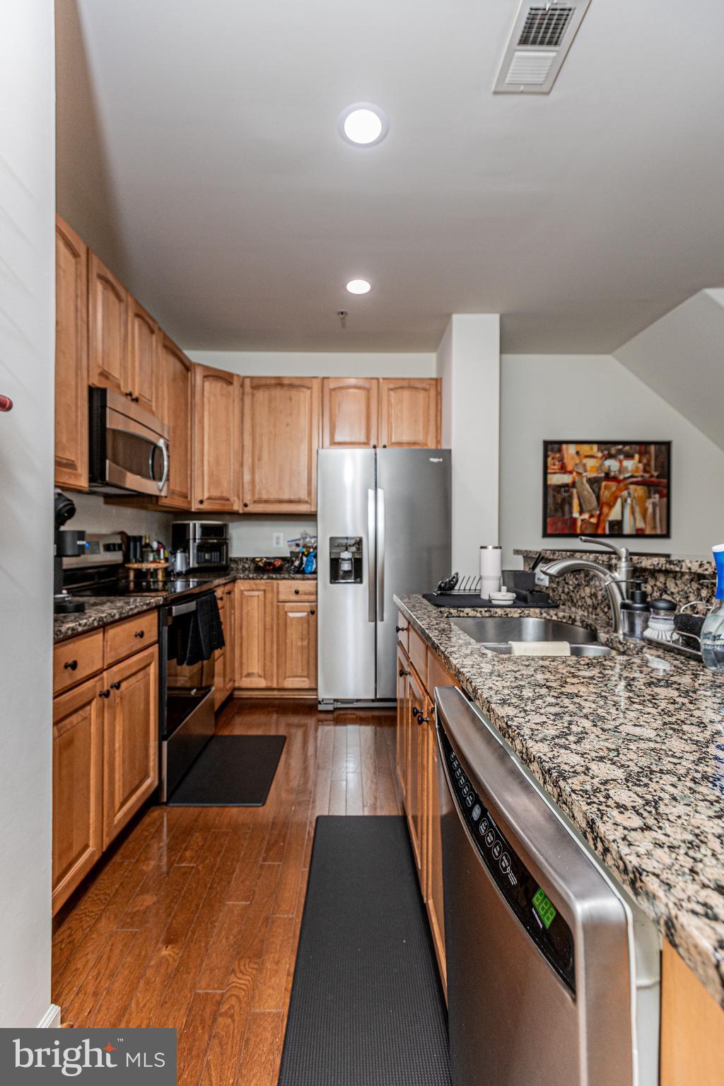 CENTREVILLE CROSSING - Residential