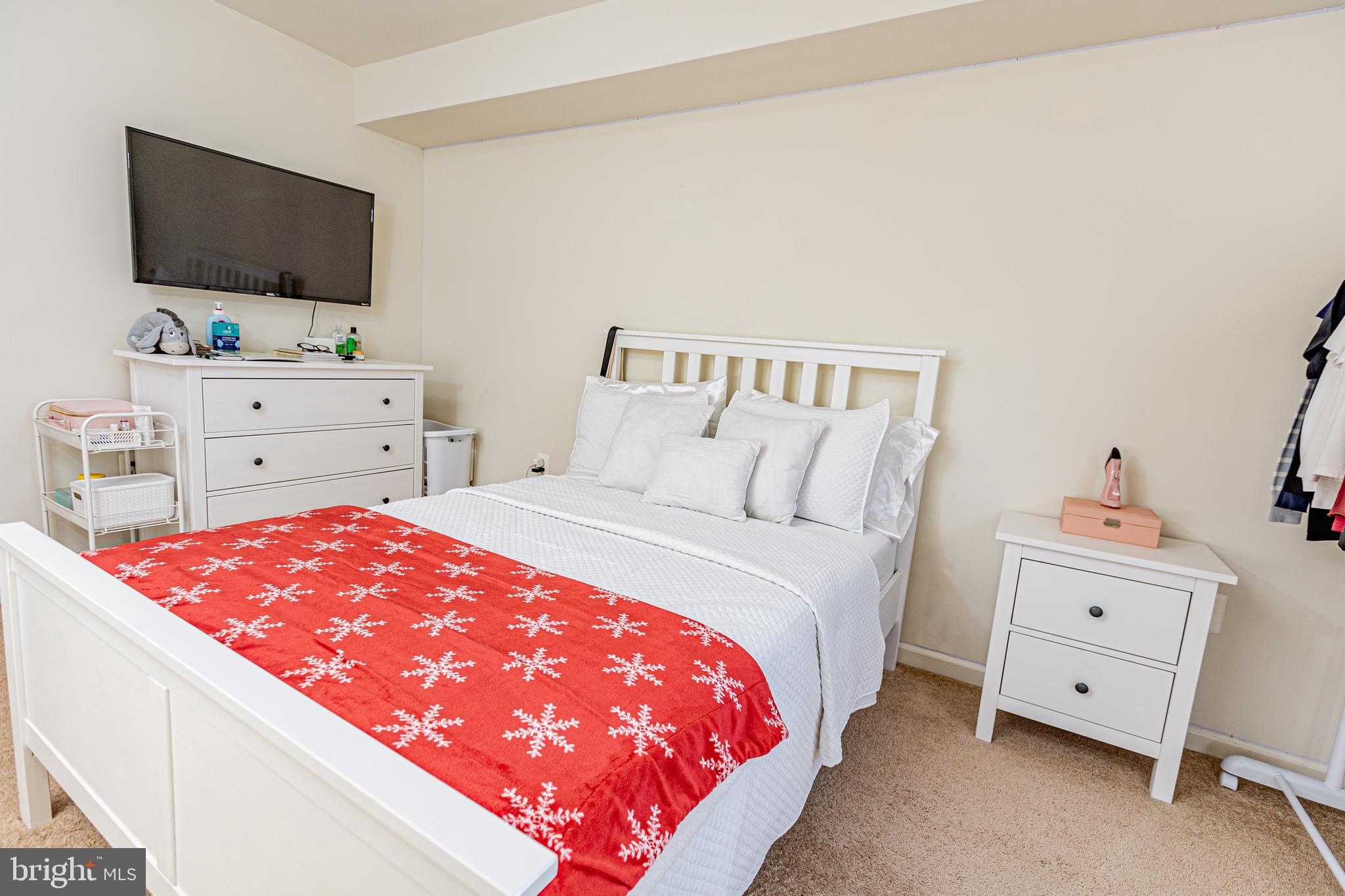 CENTREVILLE CROSSING - Residential