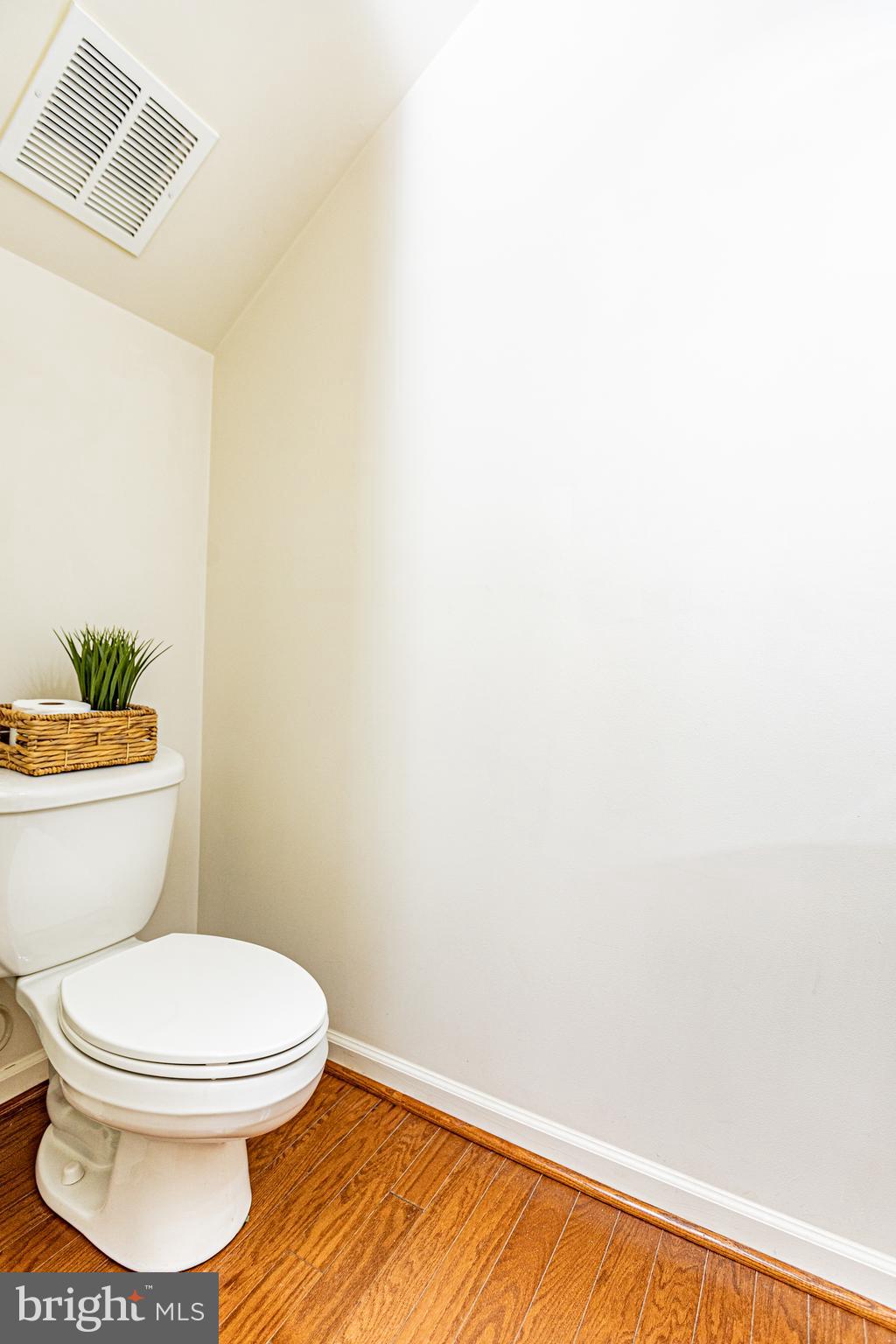 CENTREVILLE CROSSING - Residential