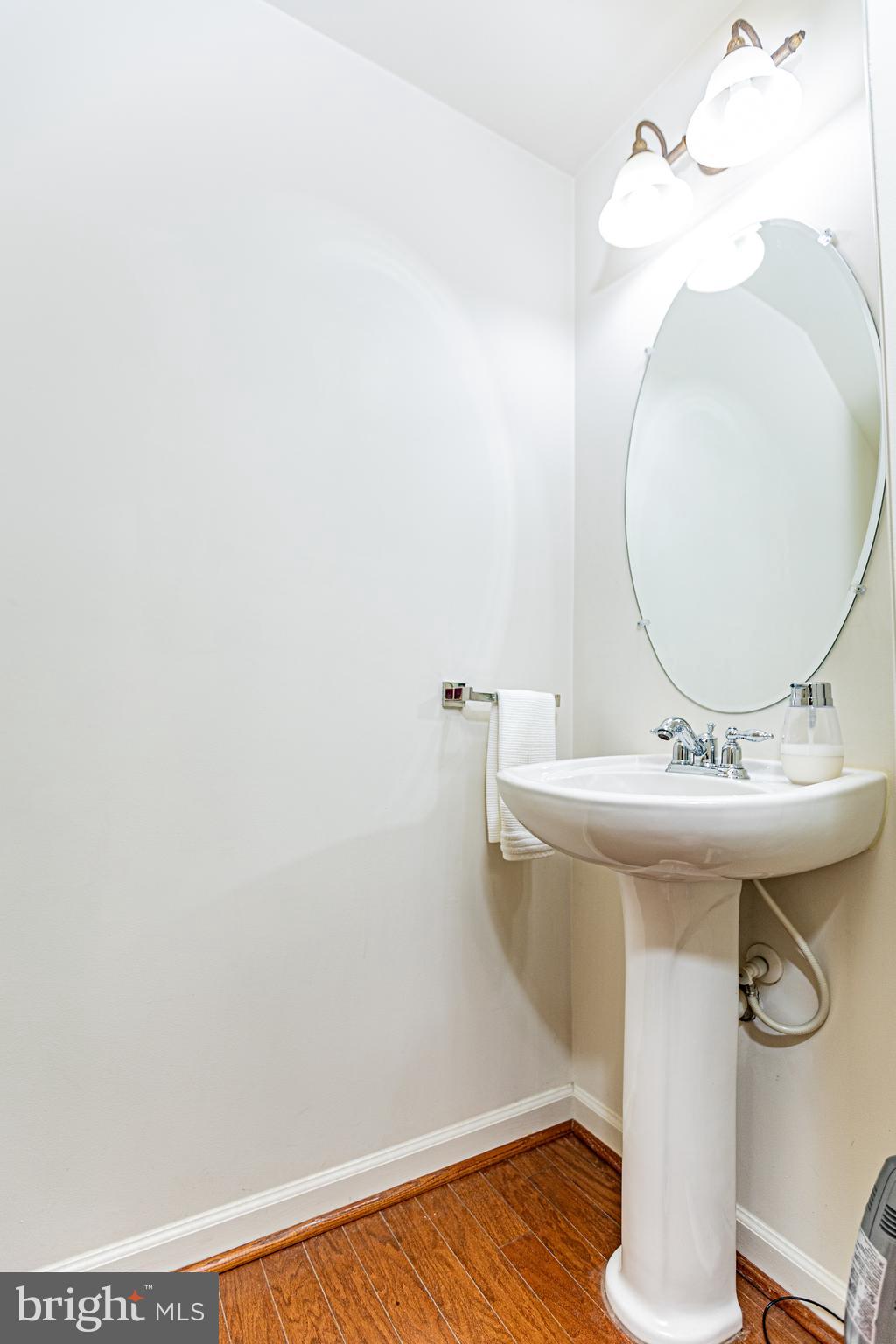 CENTREVILLE CROSSING - Residential