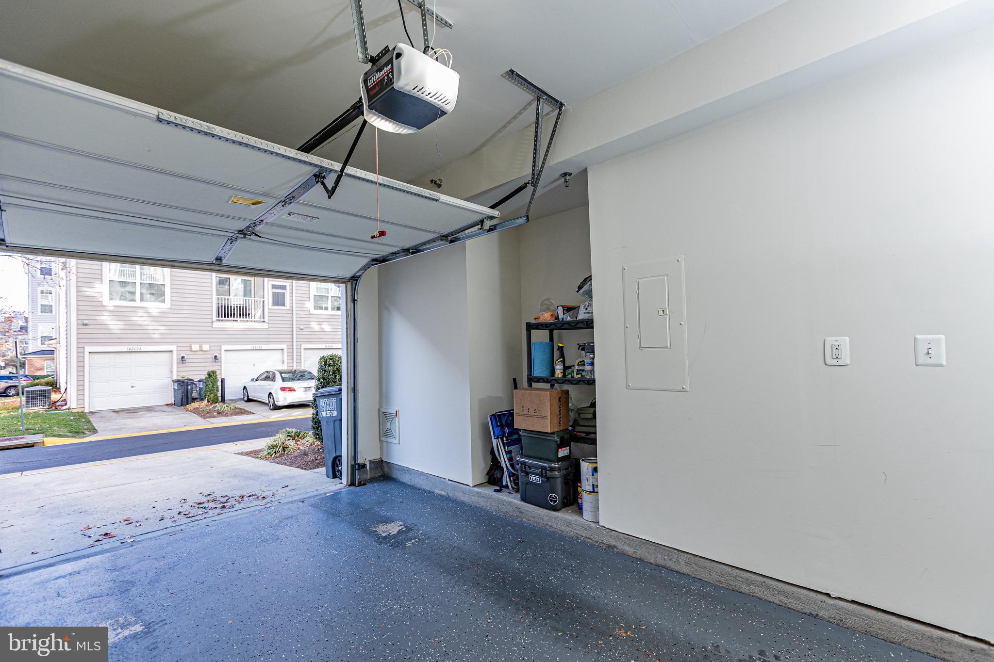 CENTREVILLE CROSSING - Residential