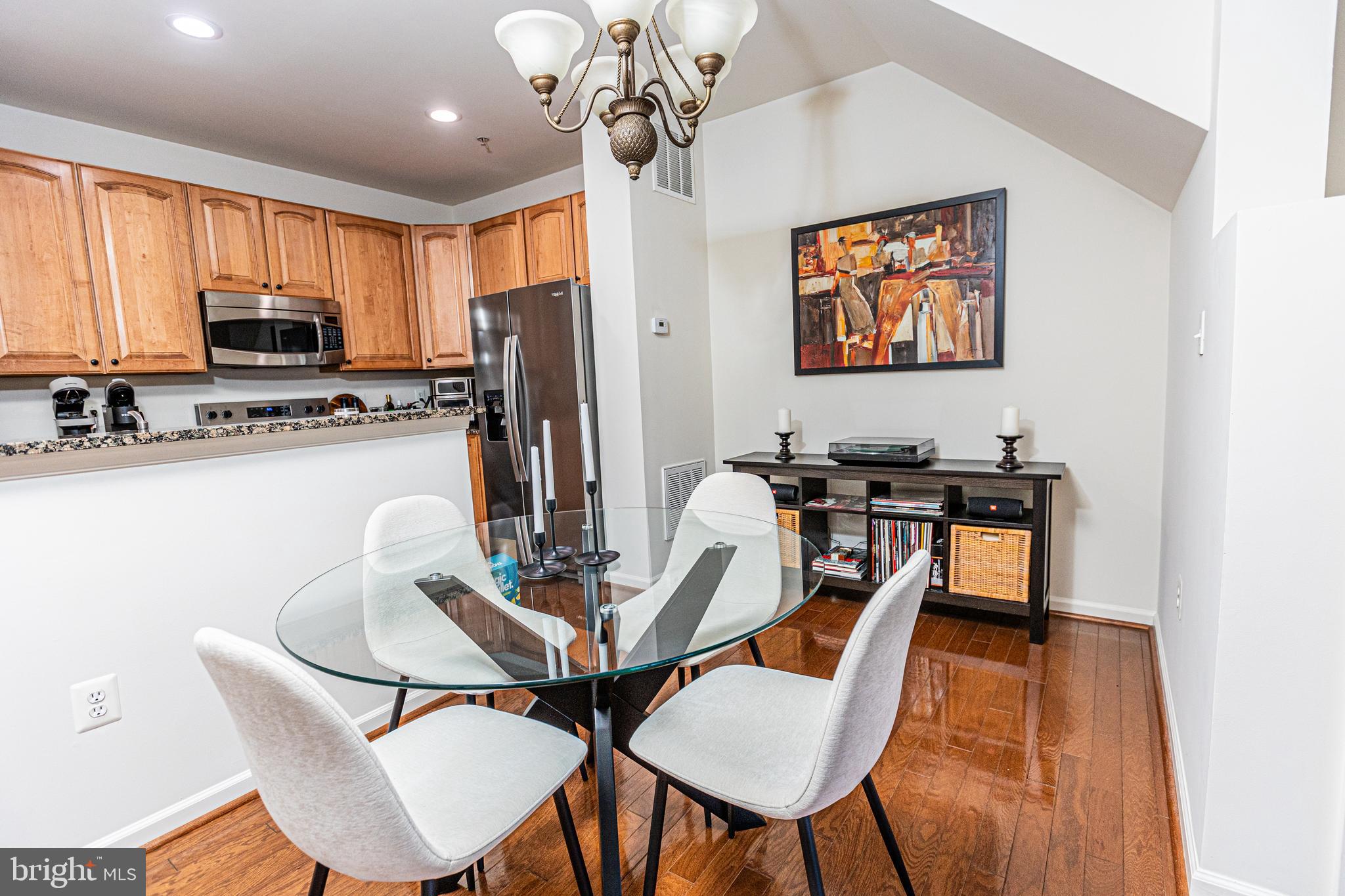 CENTREVILLE CROSSING - Residential