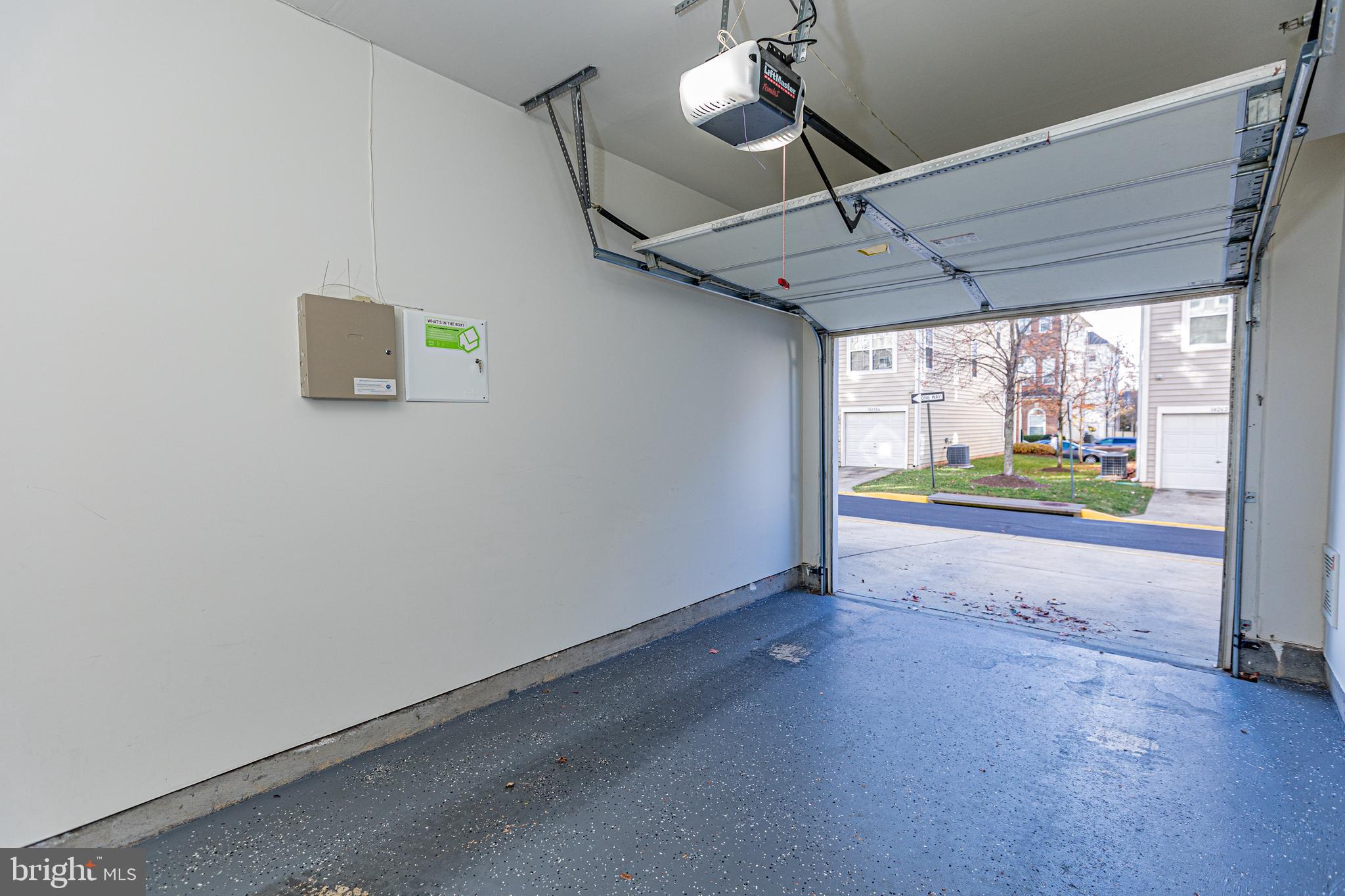 CENTREVILLE CROSSING - Residential