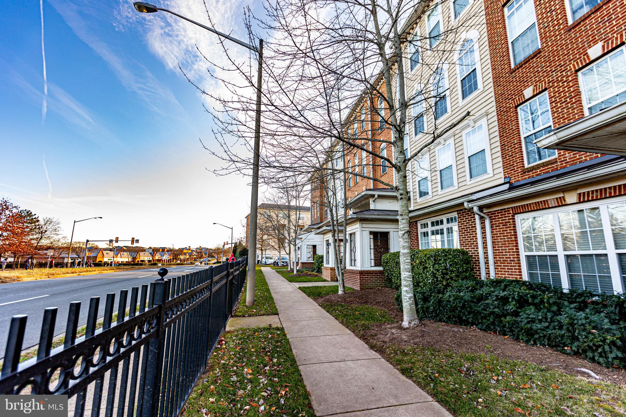 CENTREVILLE CROSSING - Residential