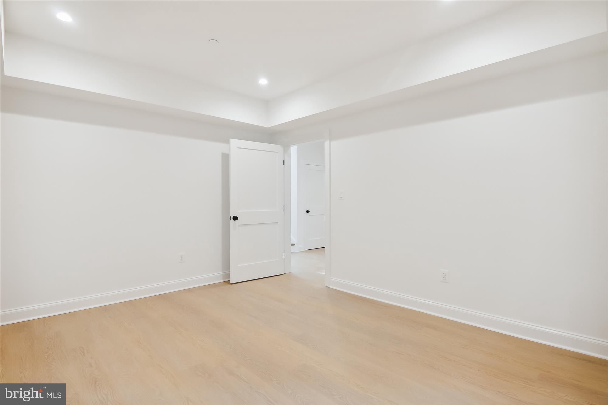 CHEVY CHASE MANOR - Residential