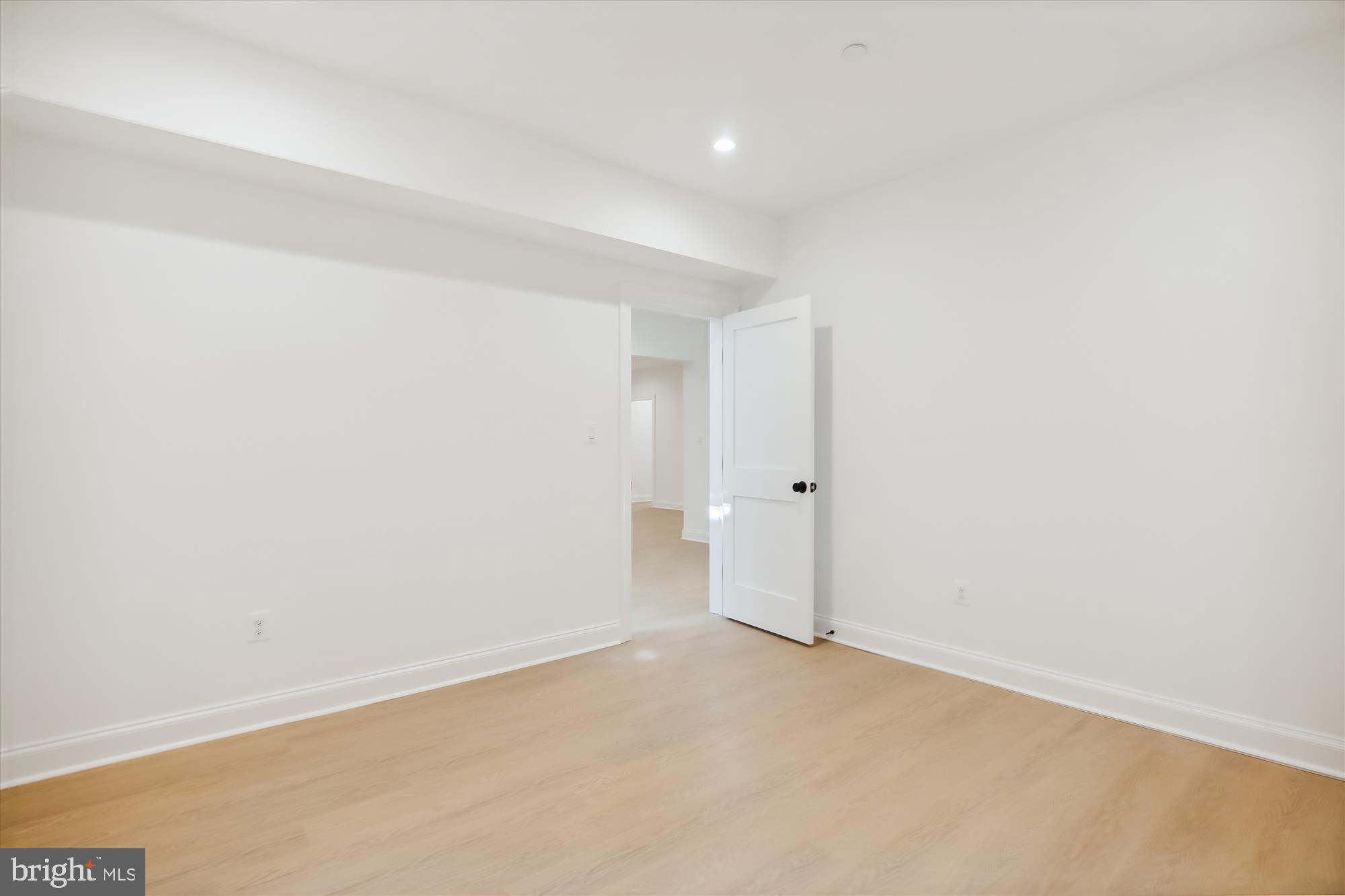 CHEVY CHASE MANOR - Residential