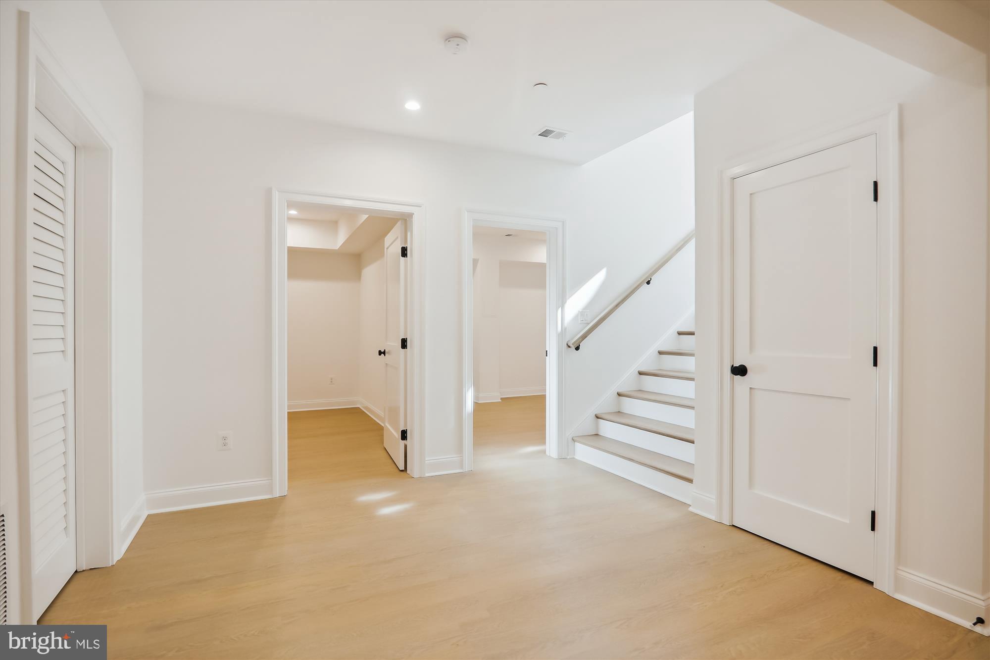 CHEVY CHASE MANOR - Residential