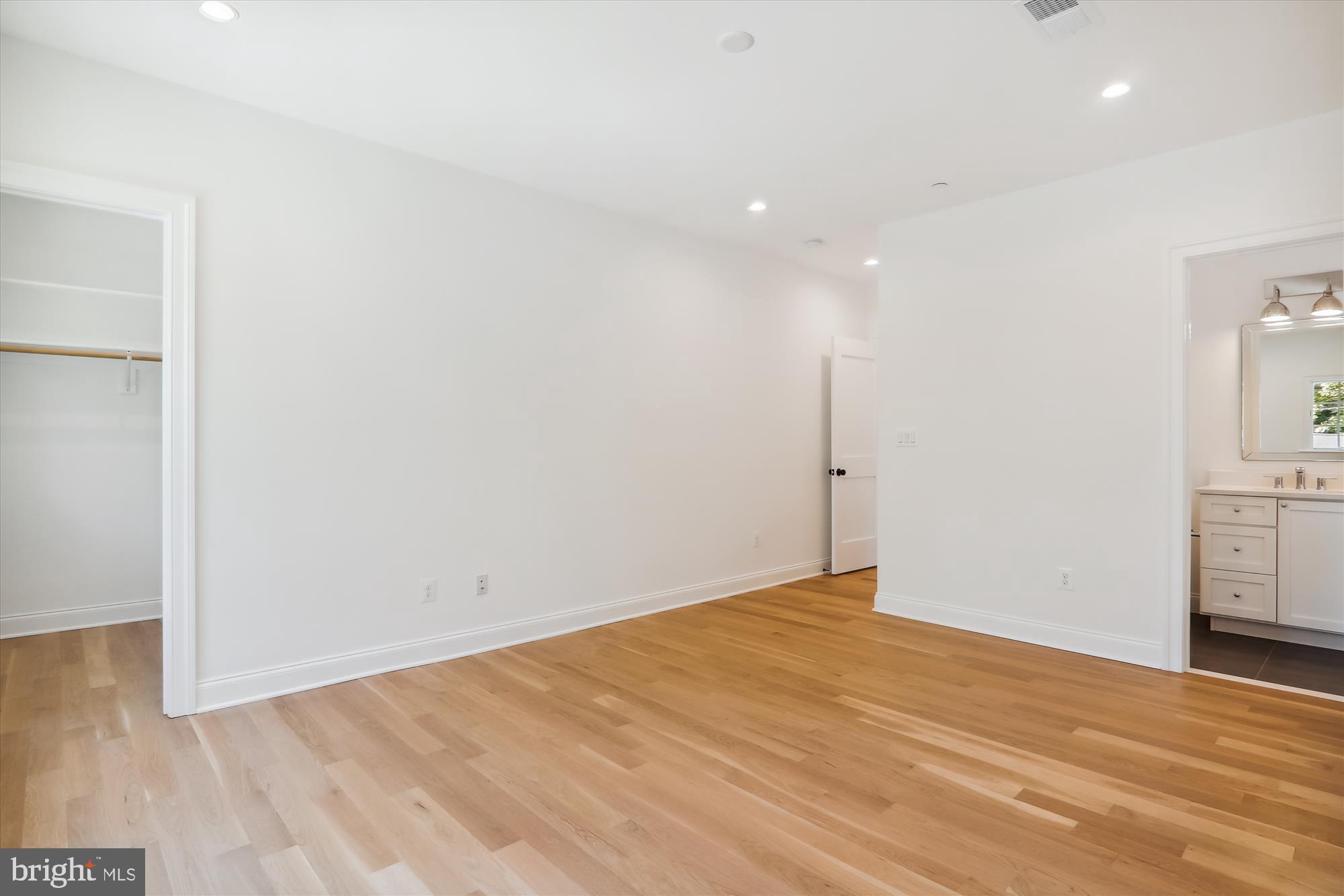 CHEVY CHASE MANOR - Residential