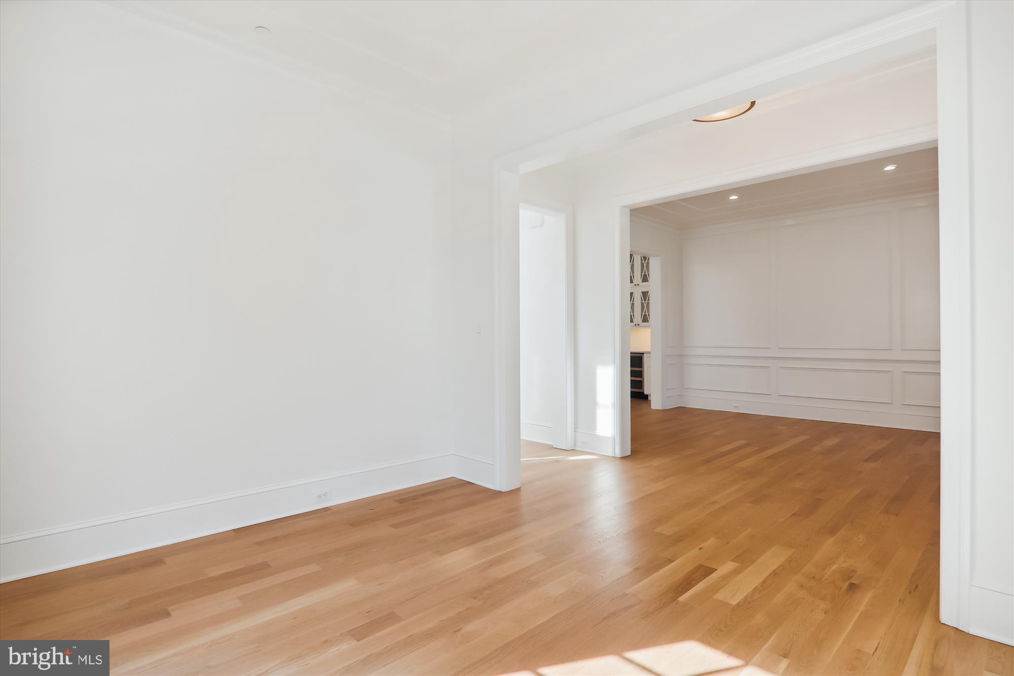 CHEVY CHASE MANOR - Residential