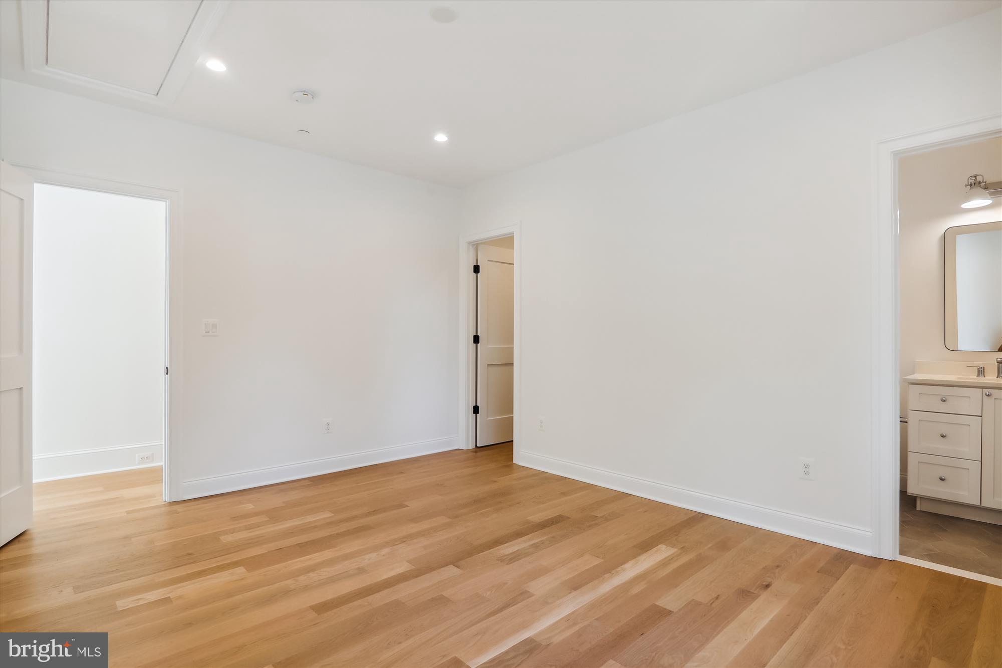 CHEVY CHASE MANOR - Residential