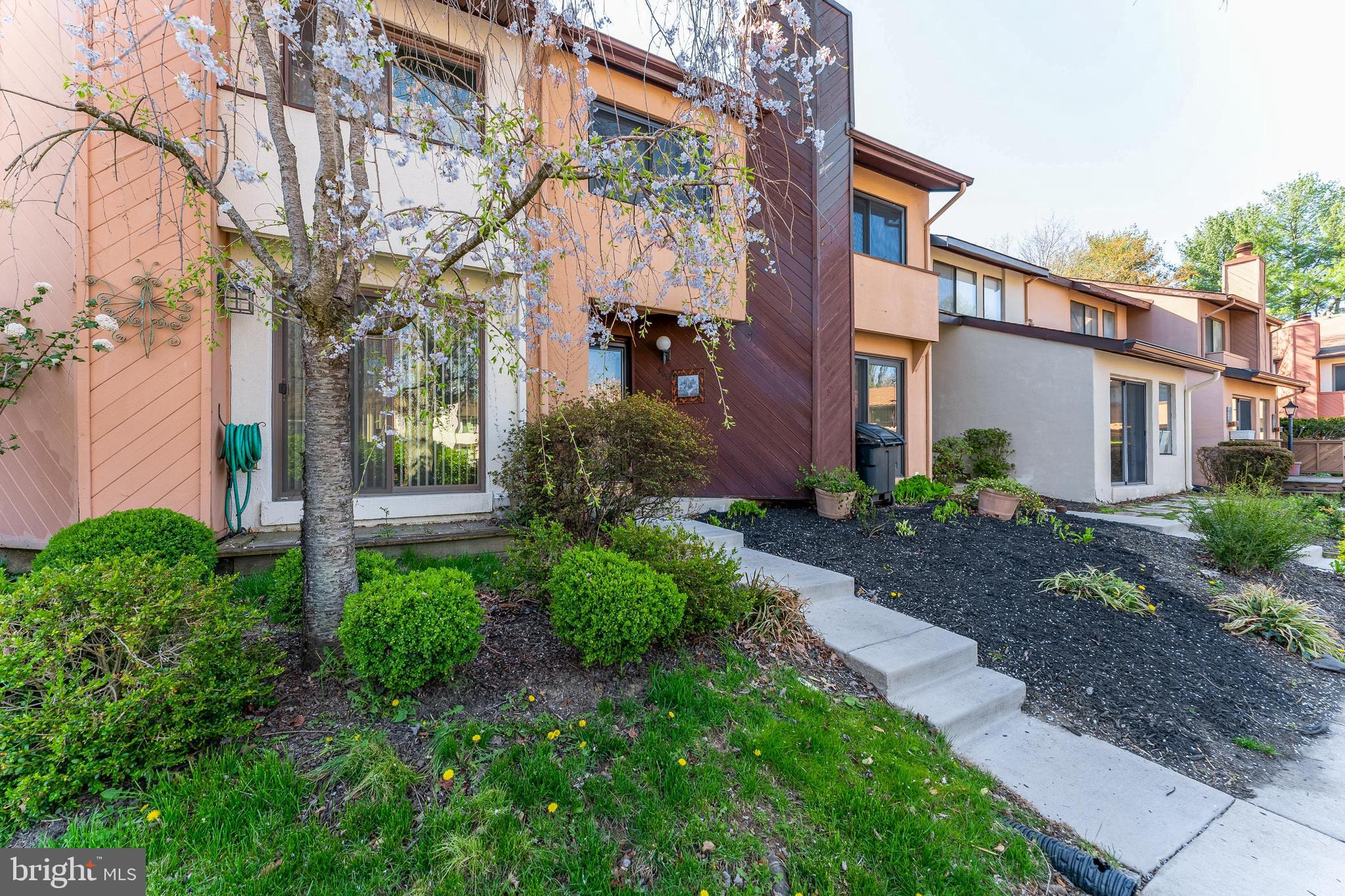 WATERS EDGE - Residential