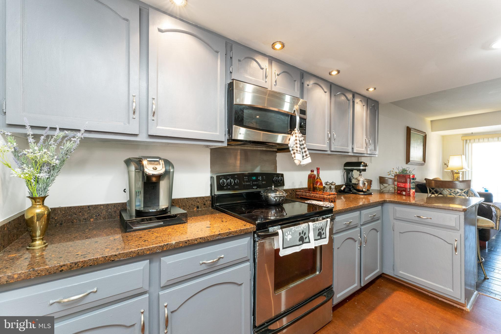 WATERS EDGE - Residential