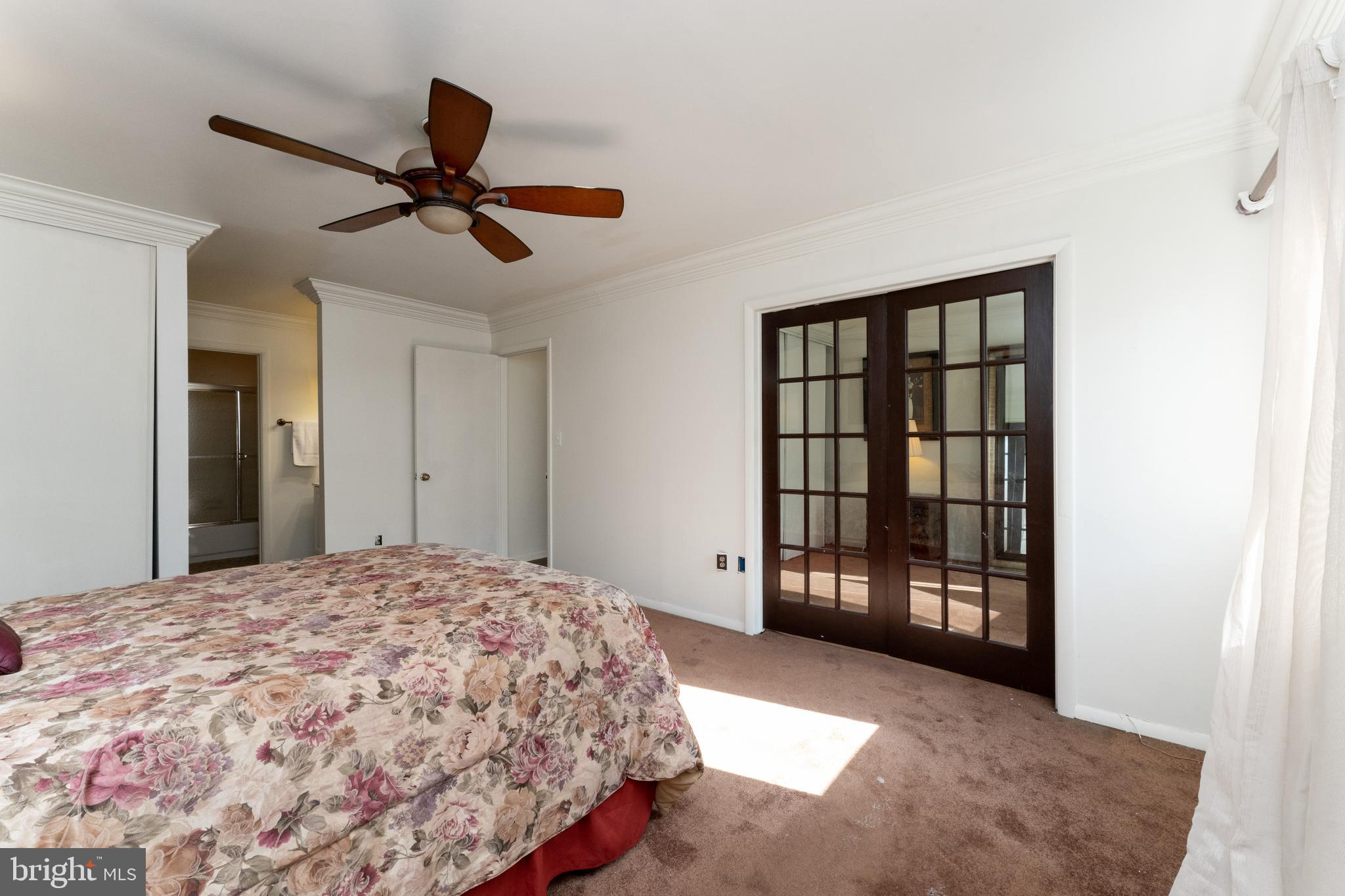 WATERS EDGE - Residential