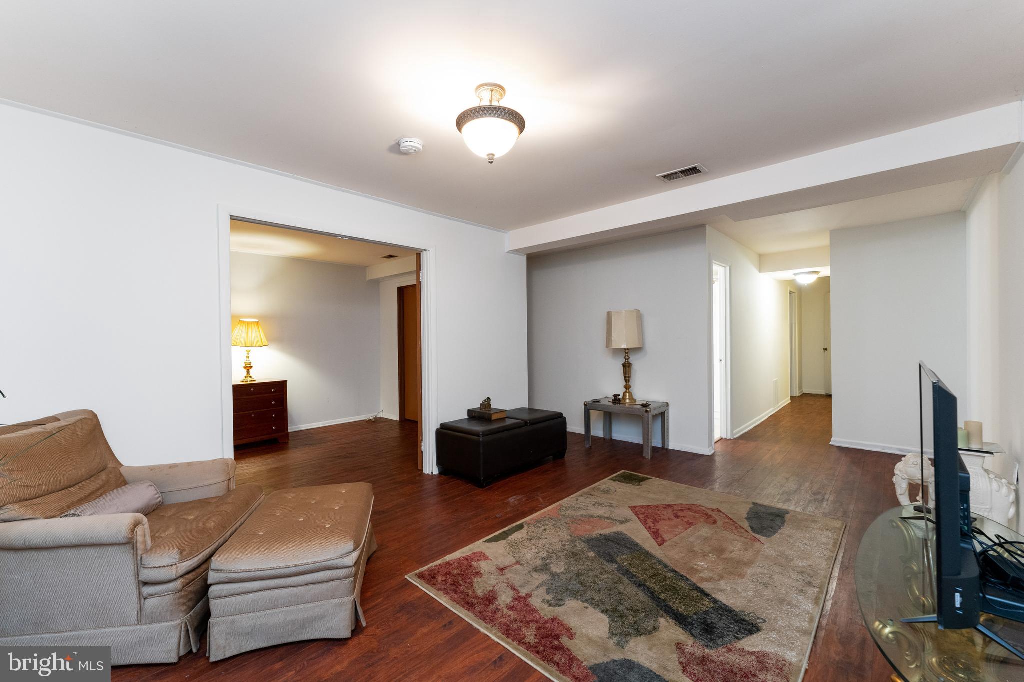 WATERS EDGE - Residential