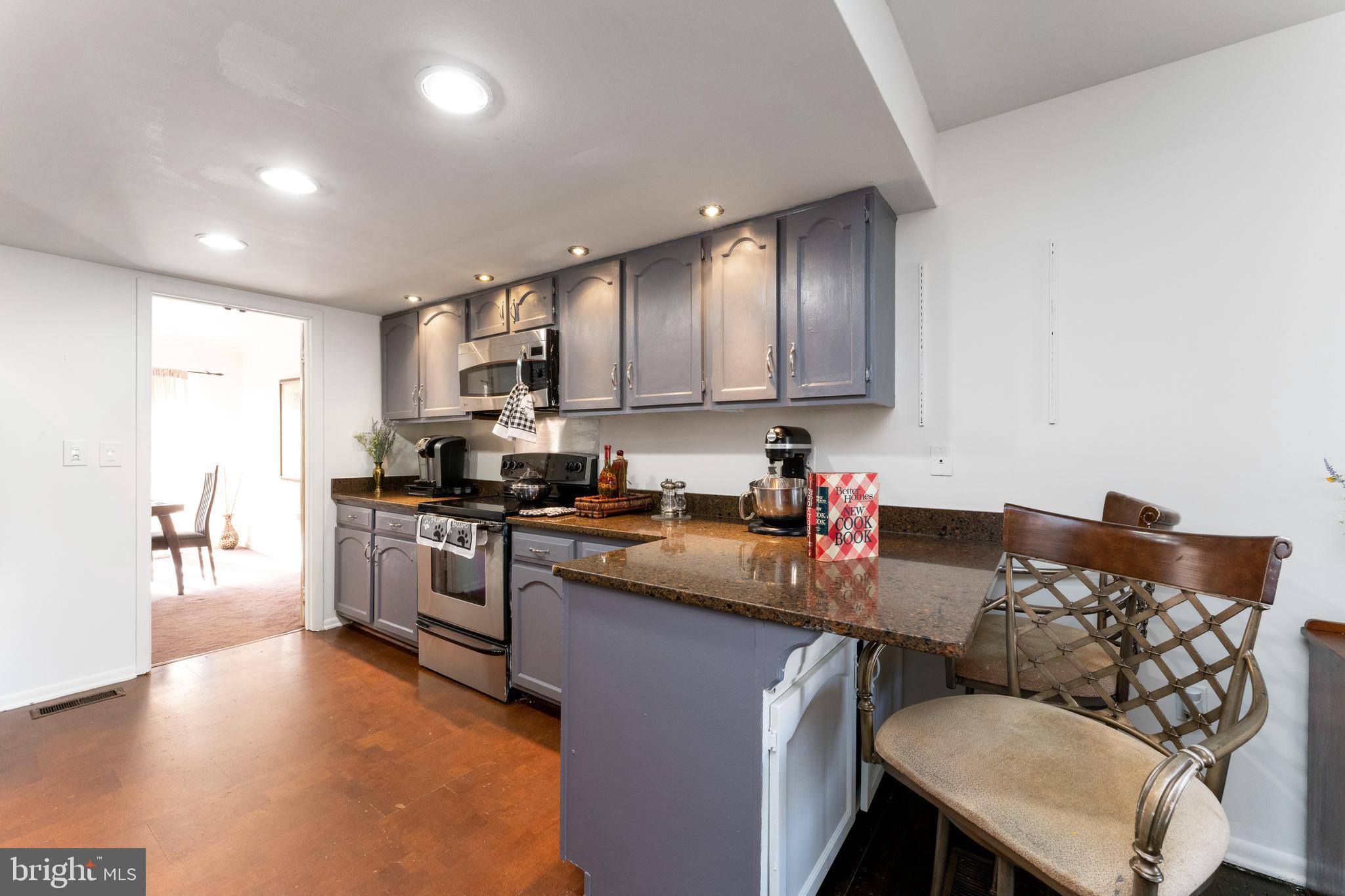 WATERS EDGE - Residential