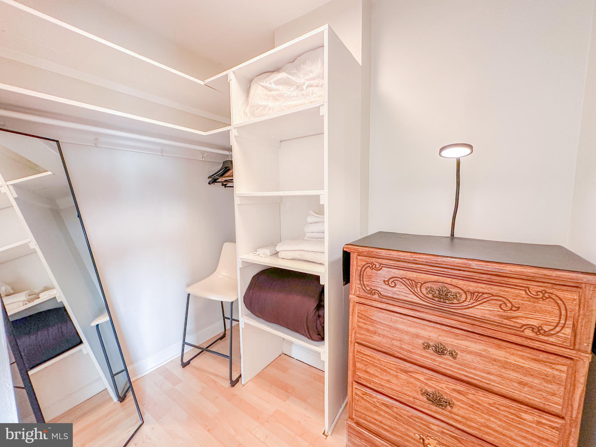 RIVER PLACE WEST - Residential Lease