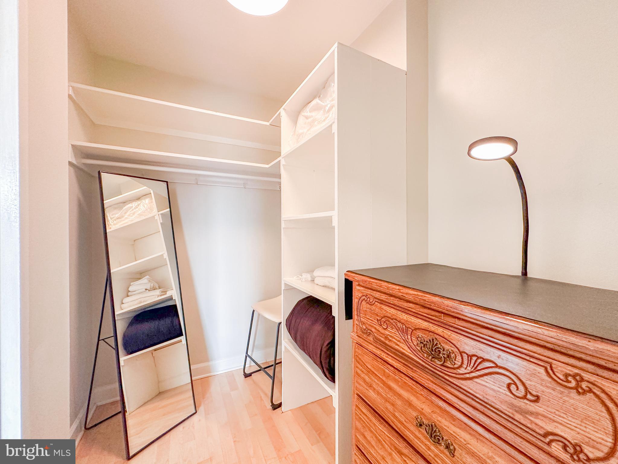 RIVER PLACE WEST - Residential Lease