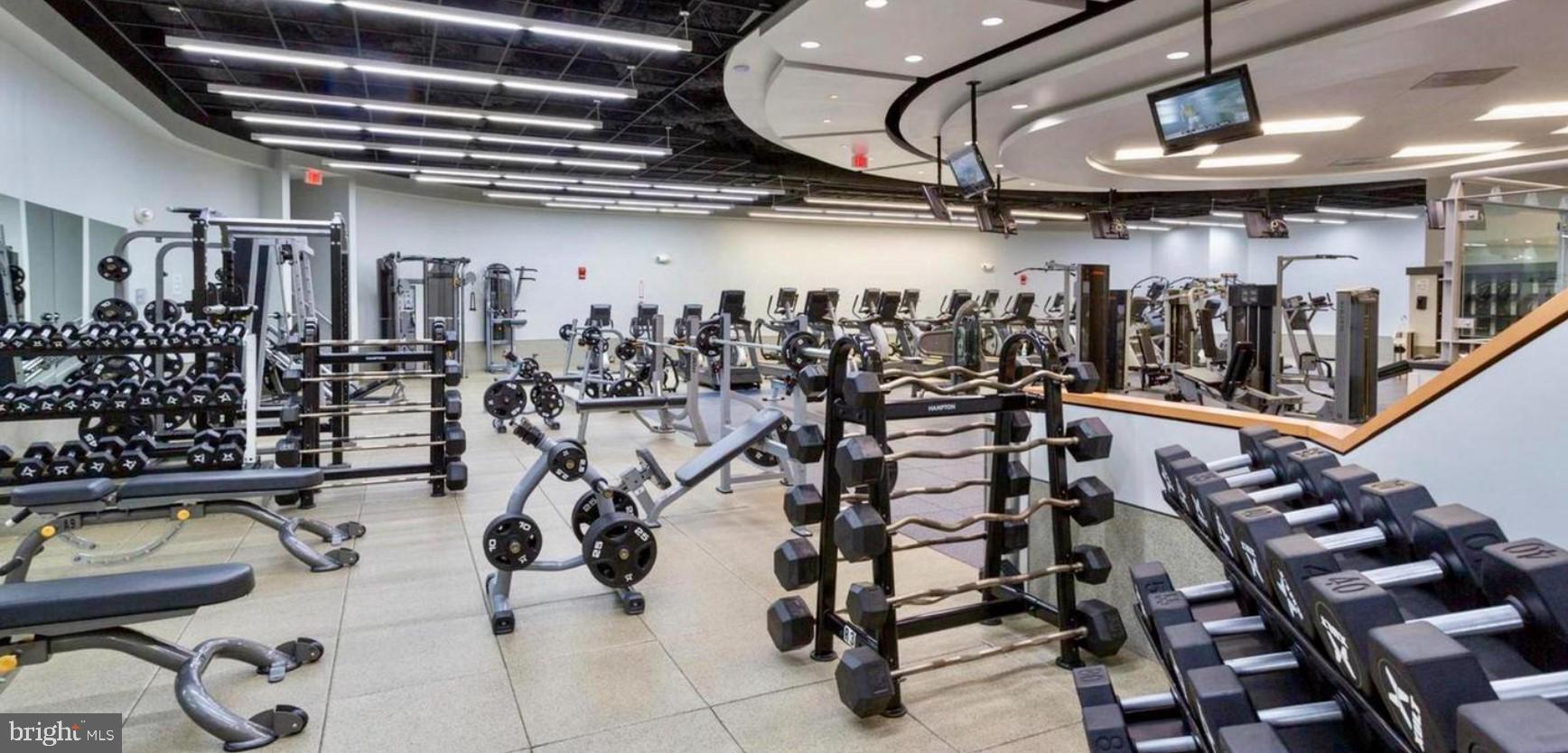 RIVER PLACE WEST - Residential Lease