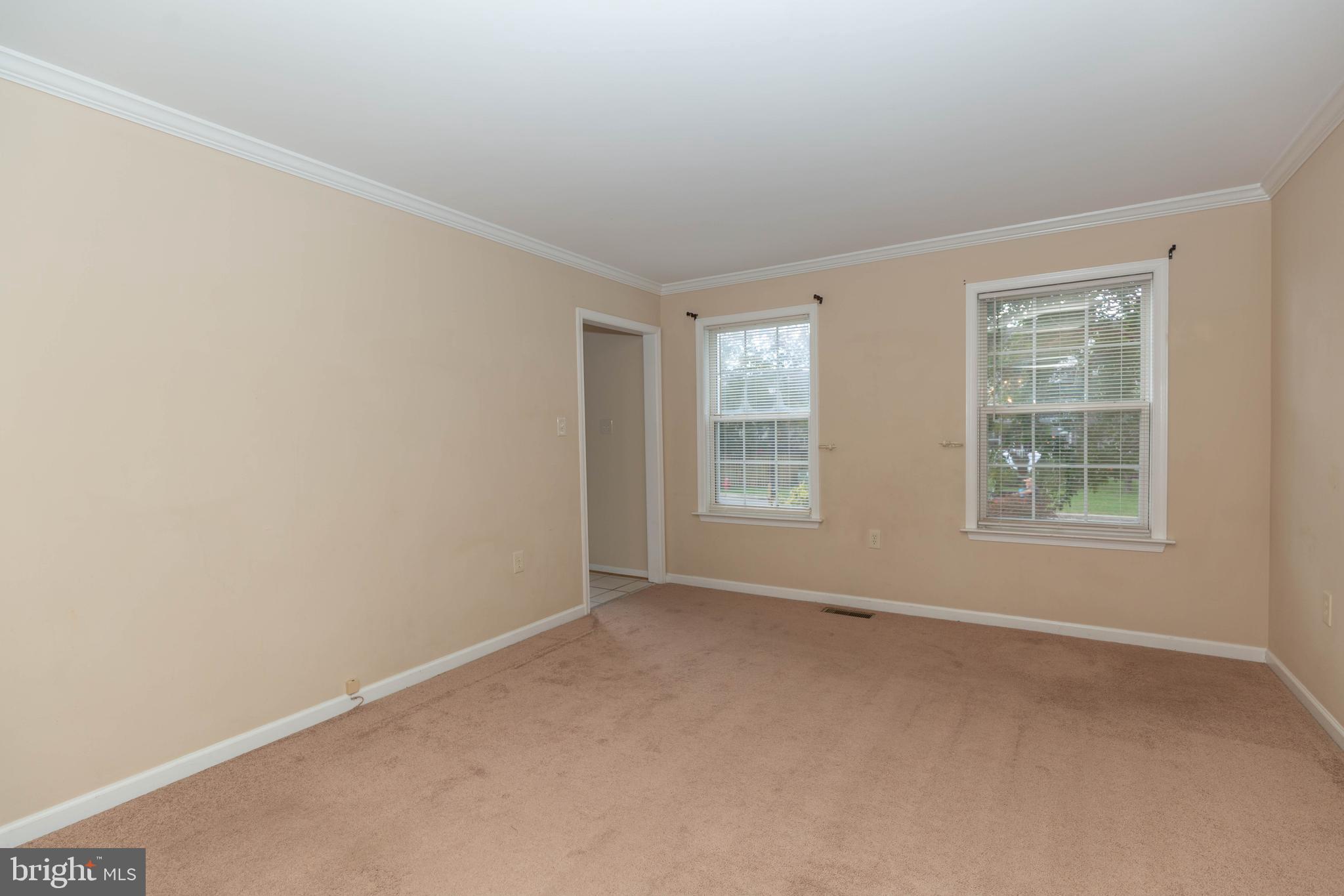 LOCUST HILL - Residential Lease