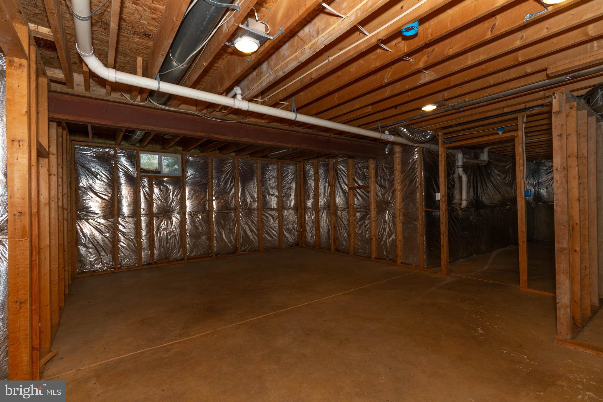 LOCUST HILL - Residential Lease