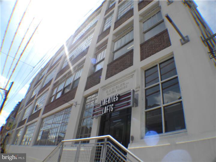 Available now! Newly renovated lofts in the heart of Northern Liberties. Located at 5th and Brown, this large one bedroom, one bath room unit features enormous industrial windows, stainless steel appliances, central air/heat, and dishwasher. It will be updated with hardwood floors. All tenants have access to the shared roof deck with a panoramic view of the city, as well as a bike room and loading dock. Each floor has coin-operated laundry. Parking is also available for $100 a month.
