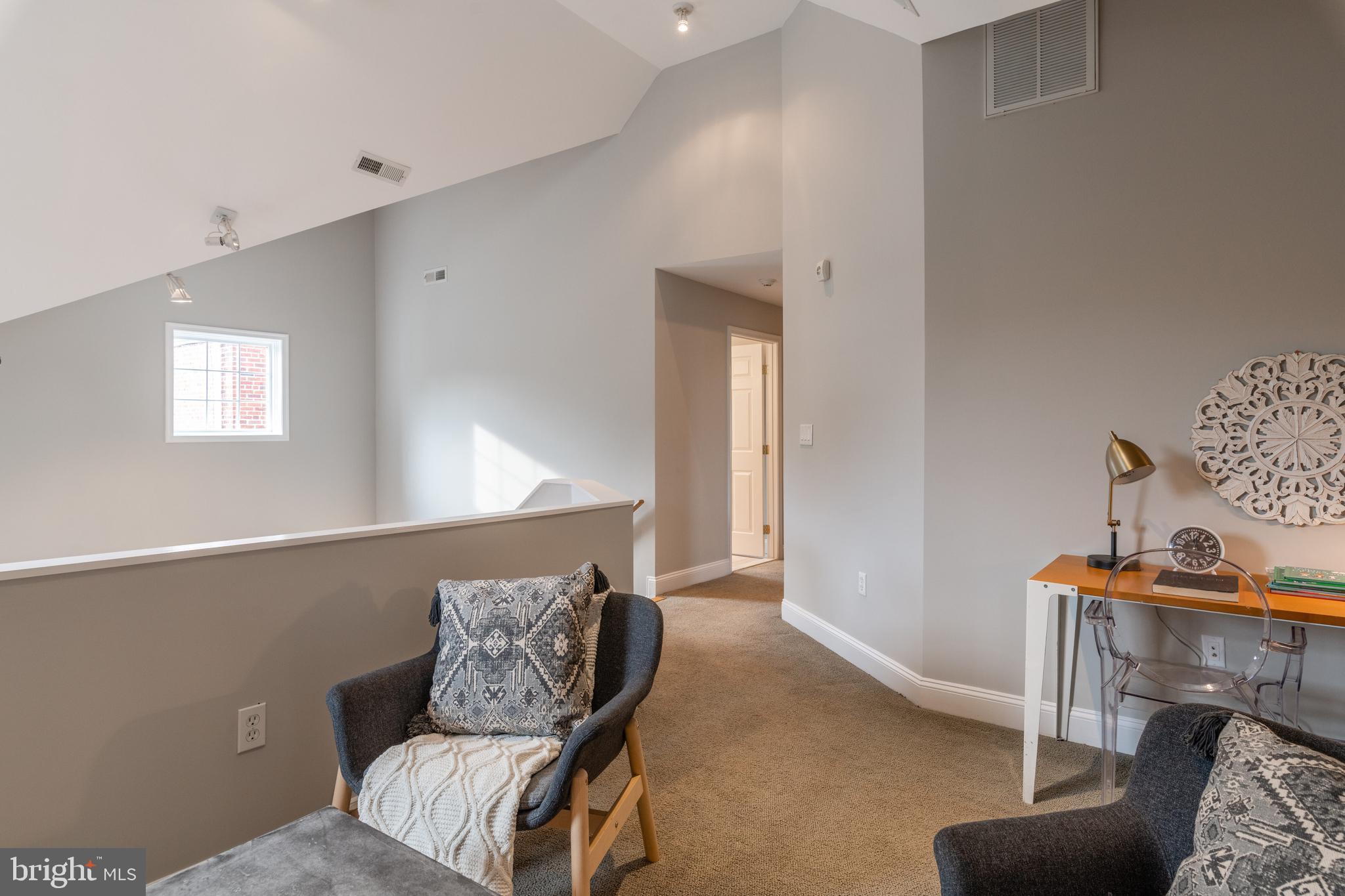 DEL RAY - Residential