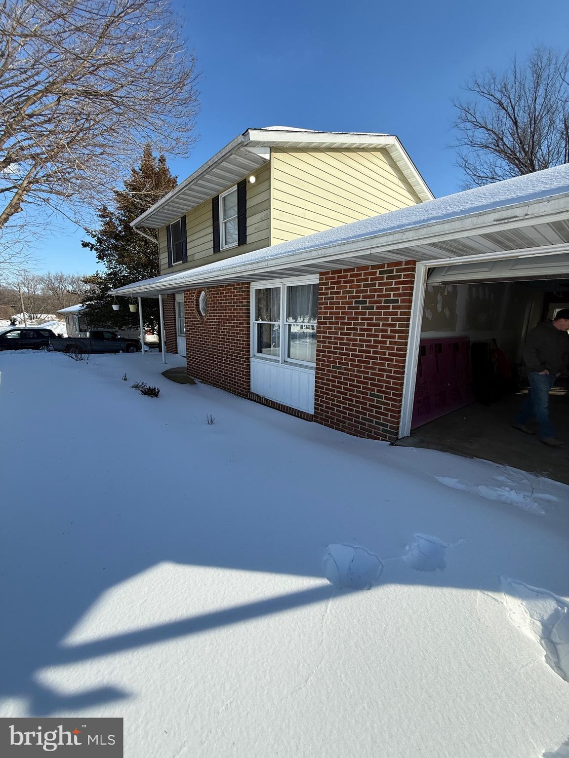 NORTH HILLS - Residential