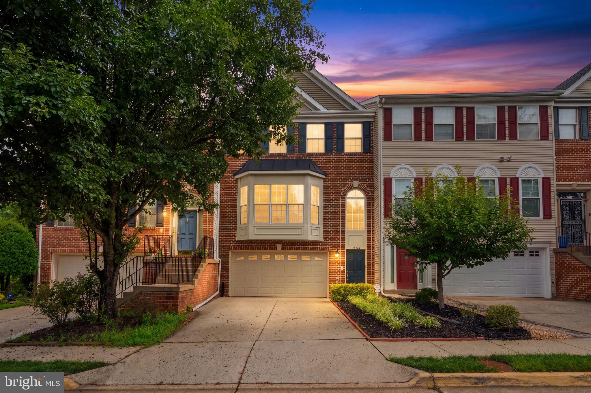 13280 MAPLE CREEK LANE