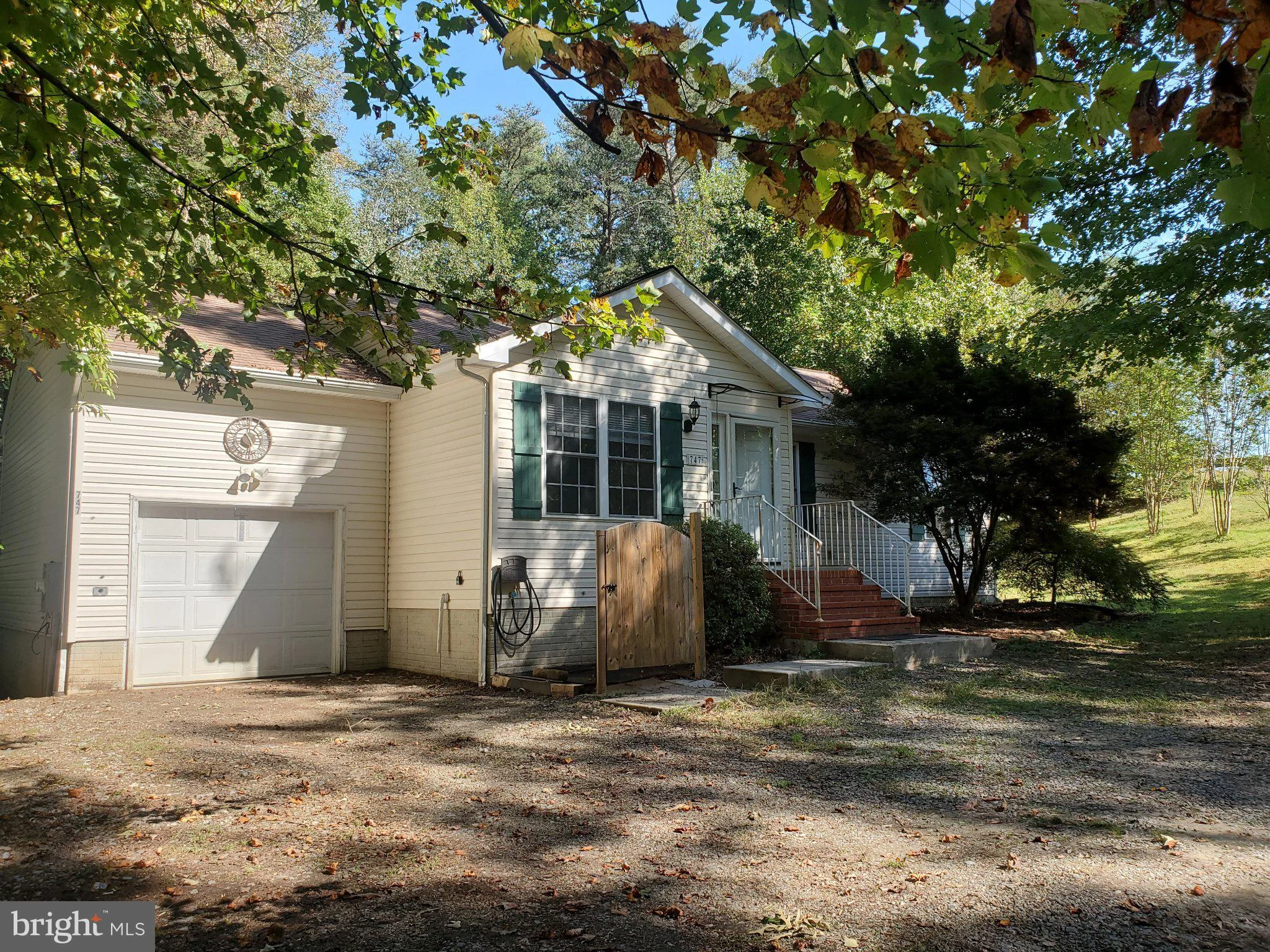 747 Lake Caroline Drive