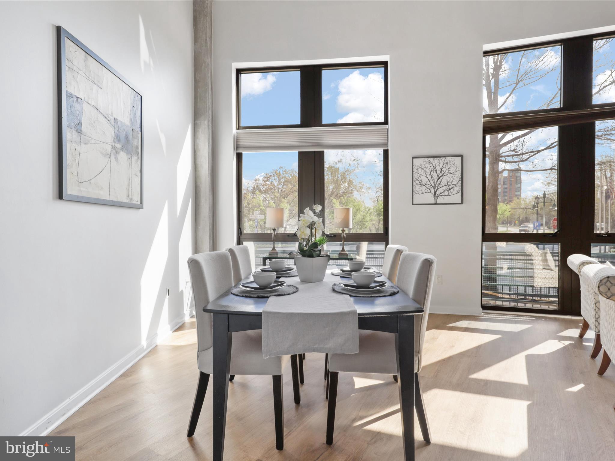 SHIRLINGTON VILLAGE - Residential