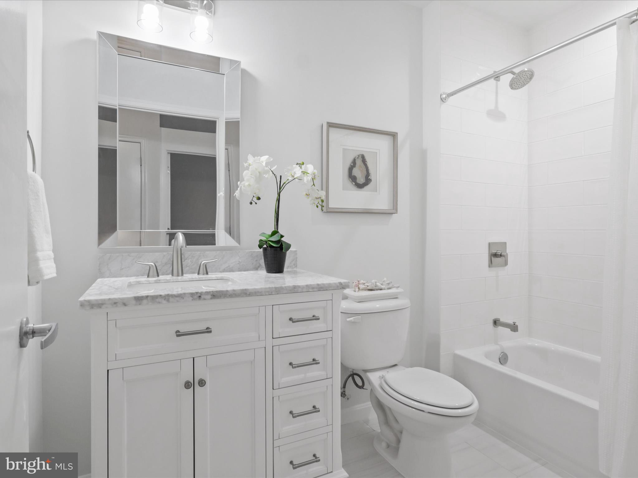 SHIRLINGTON VILLAGE - Residential