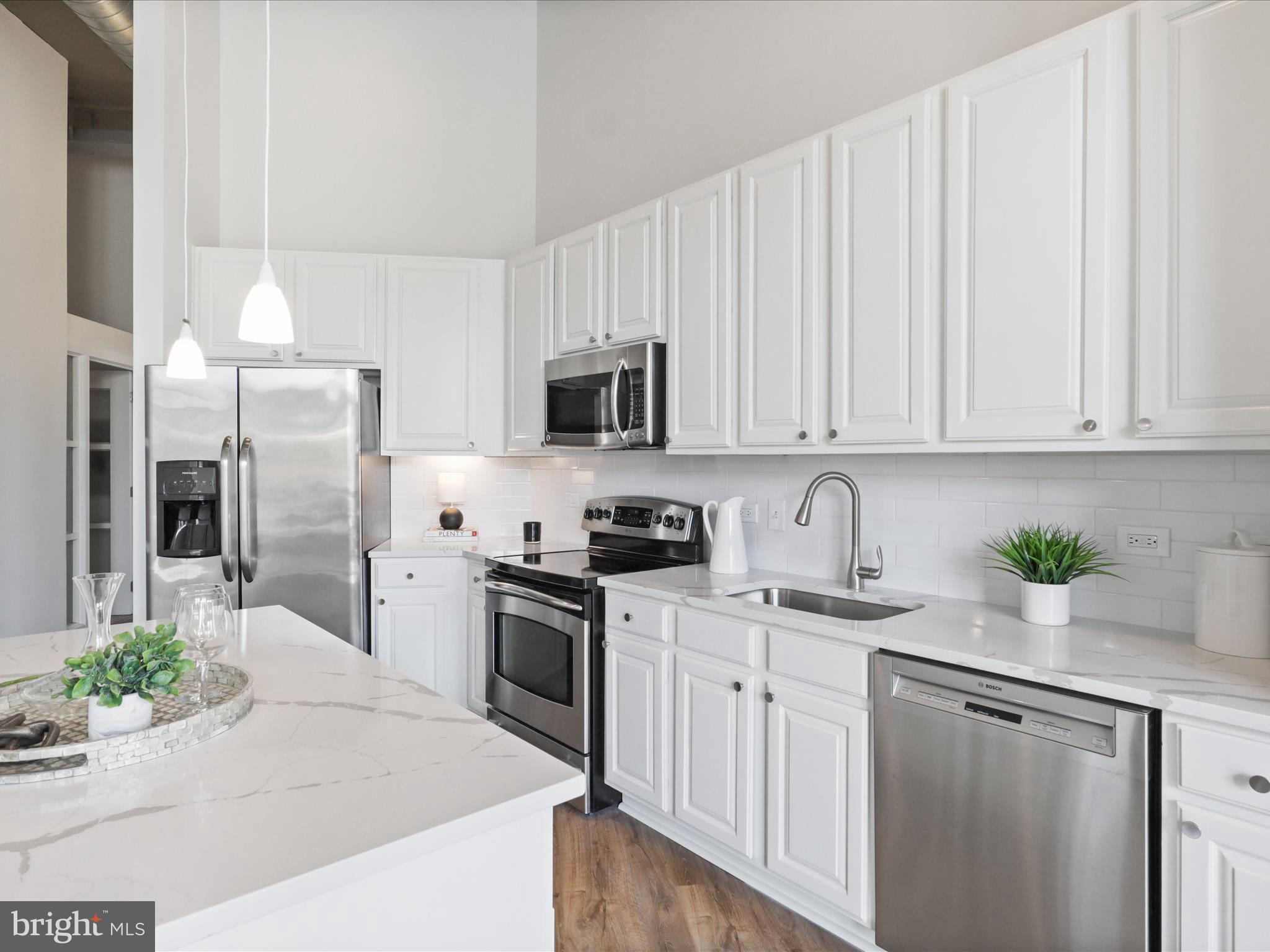 SHIRLINGTON VILLAGE - Residential