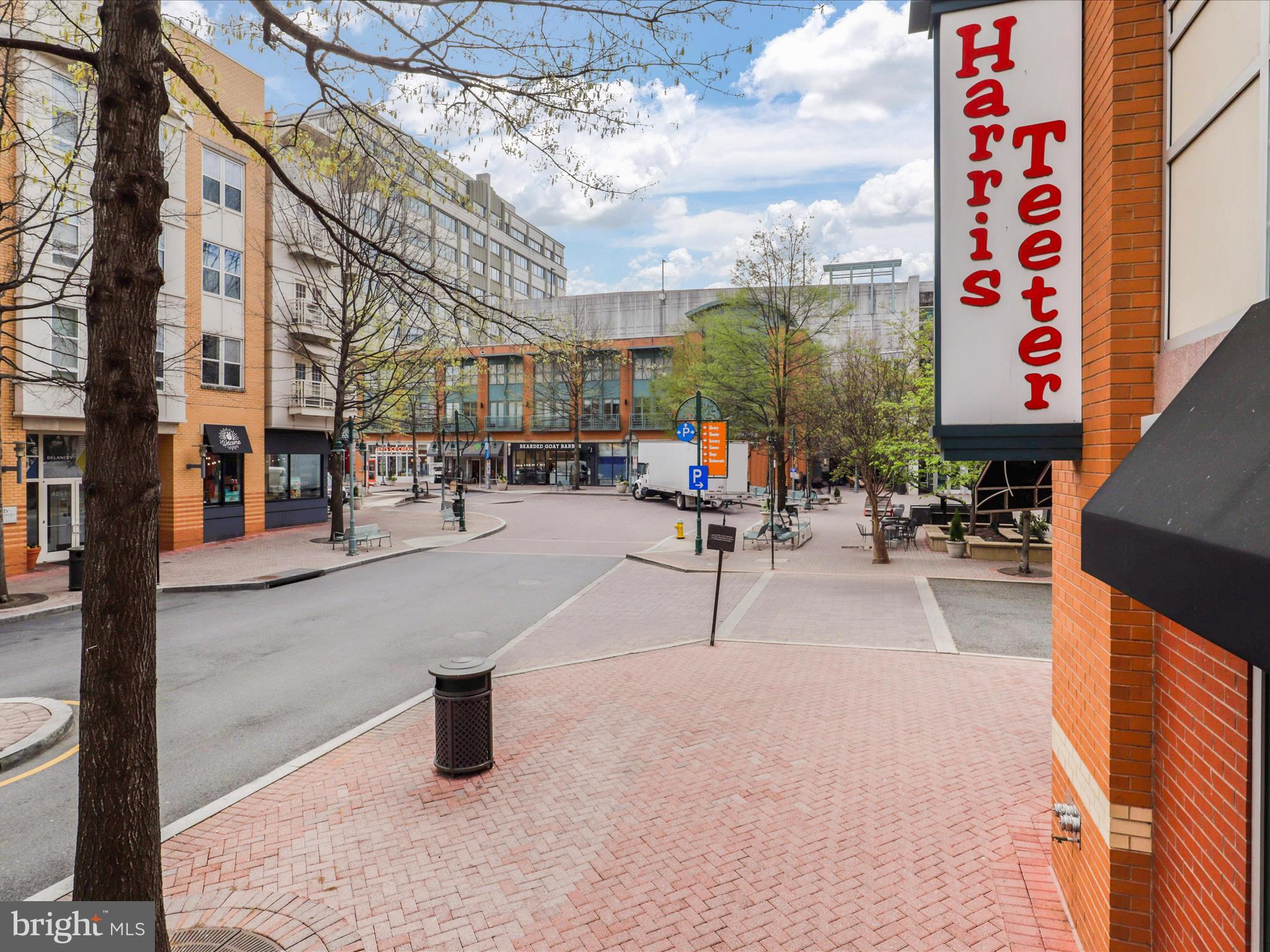 SHIRLINGTON VILLAGE - Residential