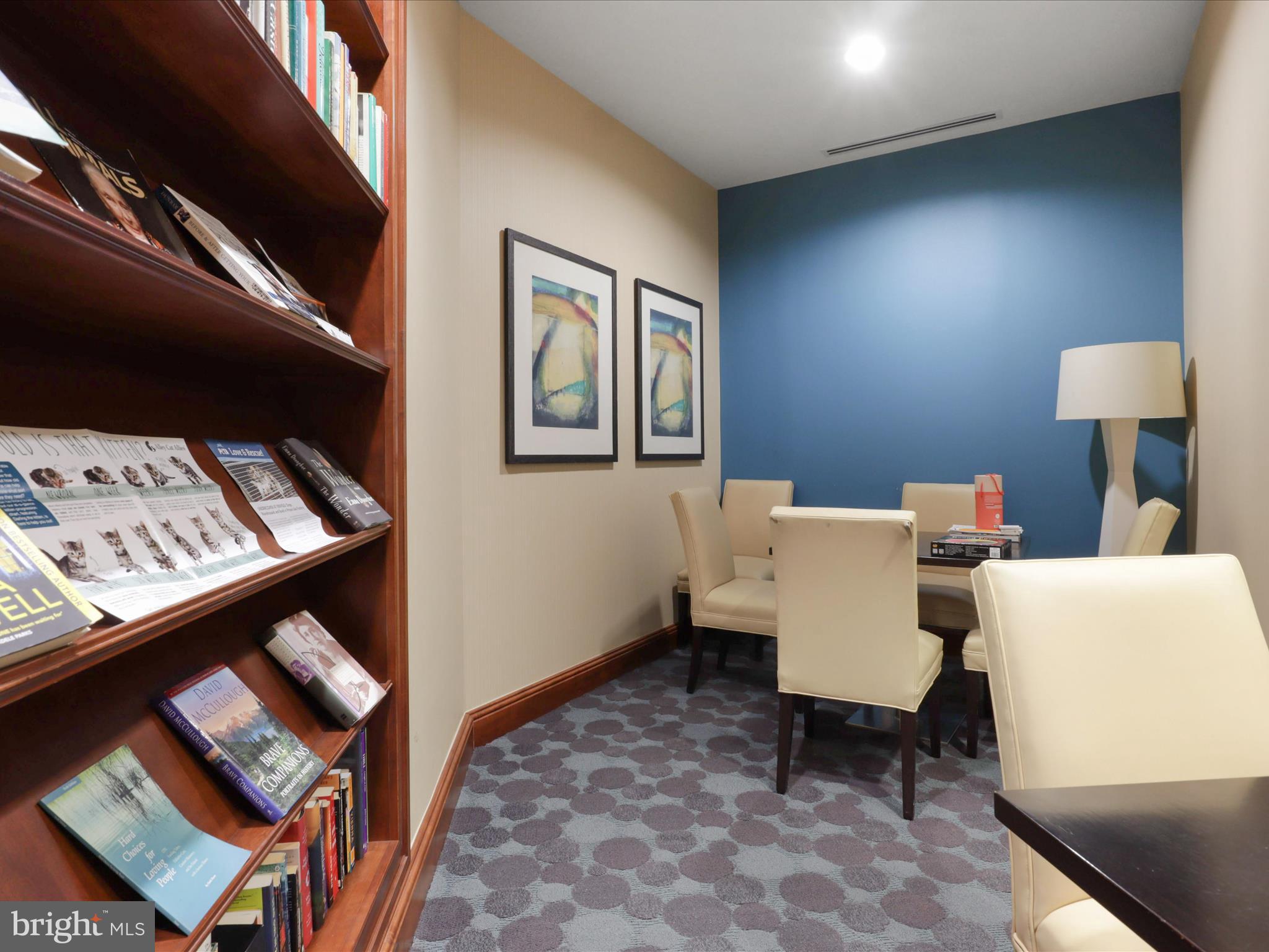 SHIRLINGTON VILLAGE - Residential