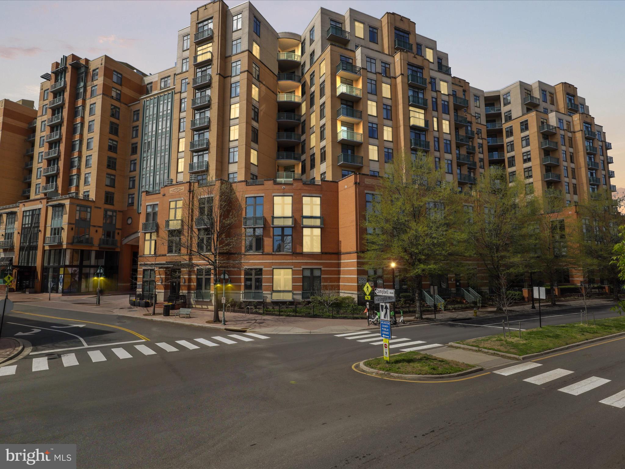 SHIRLINGTON VILLAGE - Residential