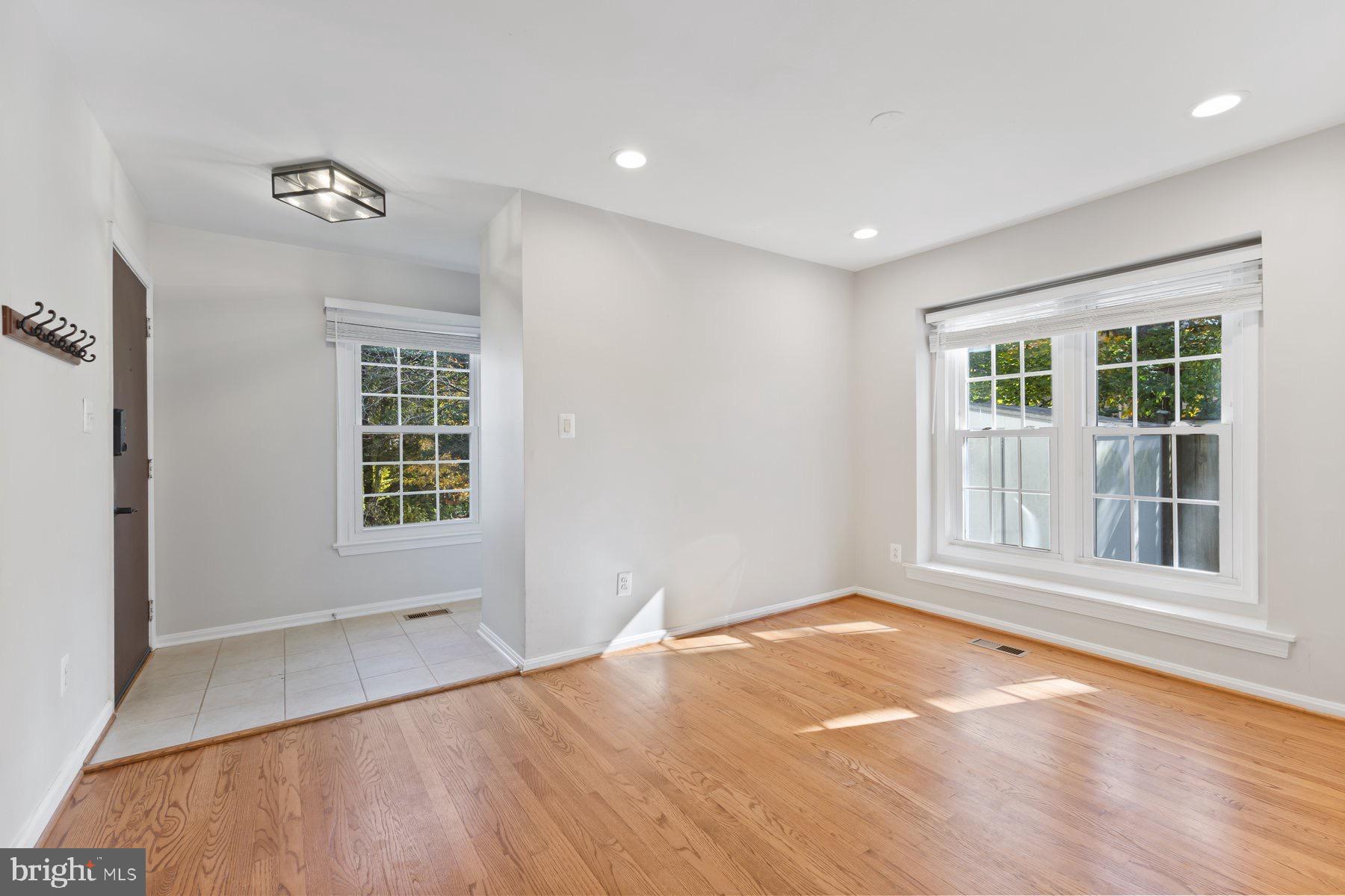 GLEN COVE - Residential