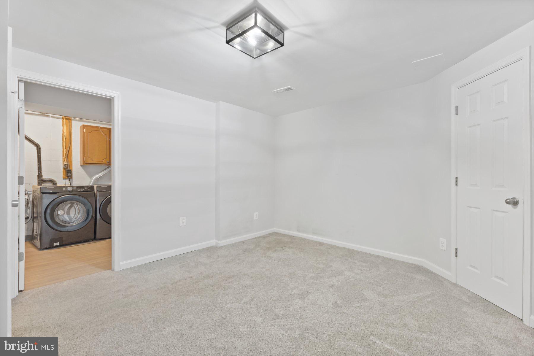 GLEN COVE - Residential