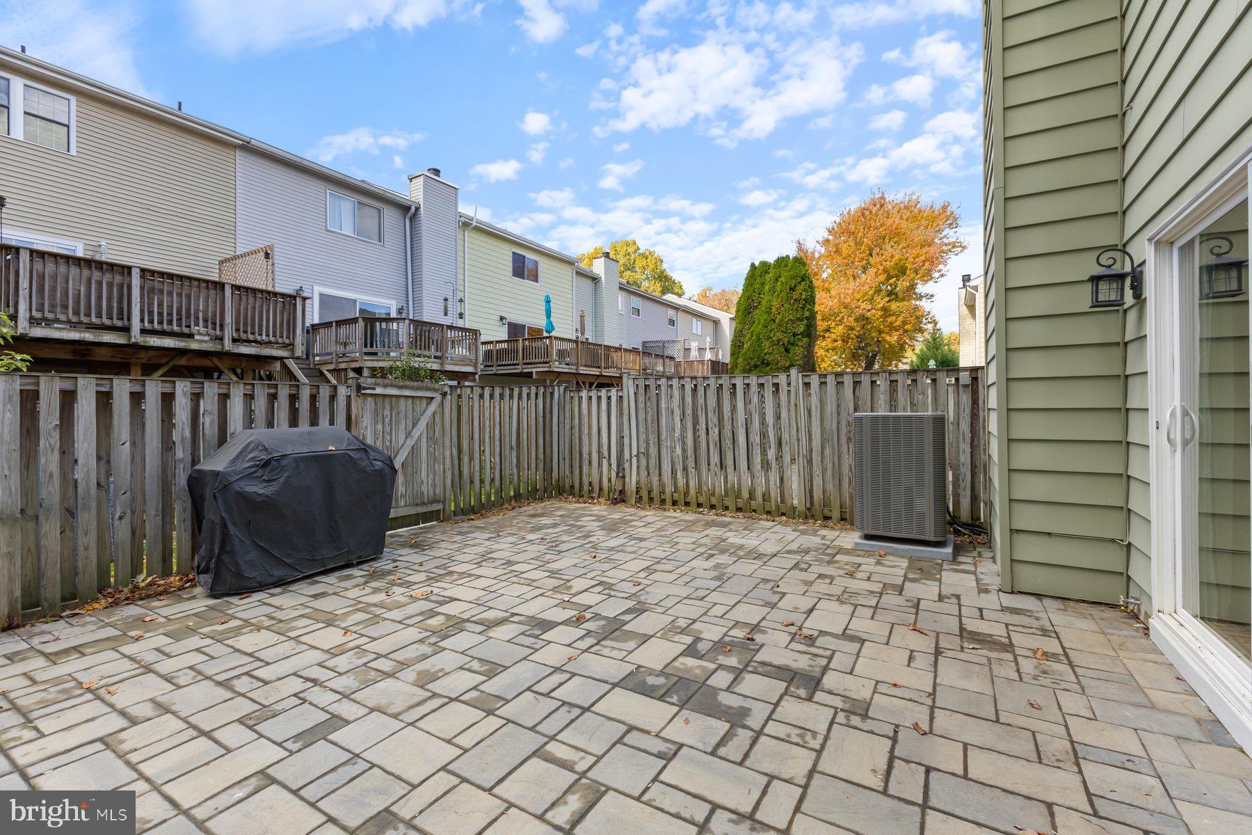 GLEN COVE - Residential