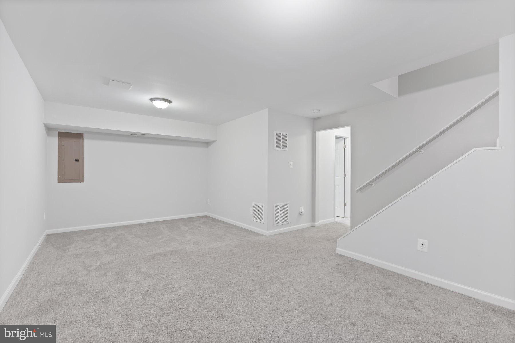 GLEN COVE - Residential