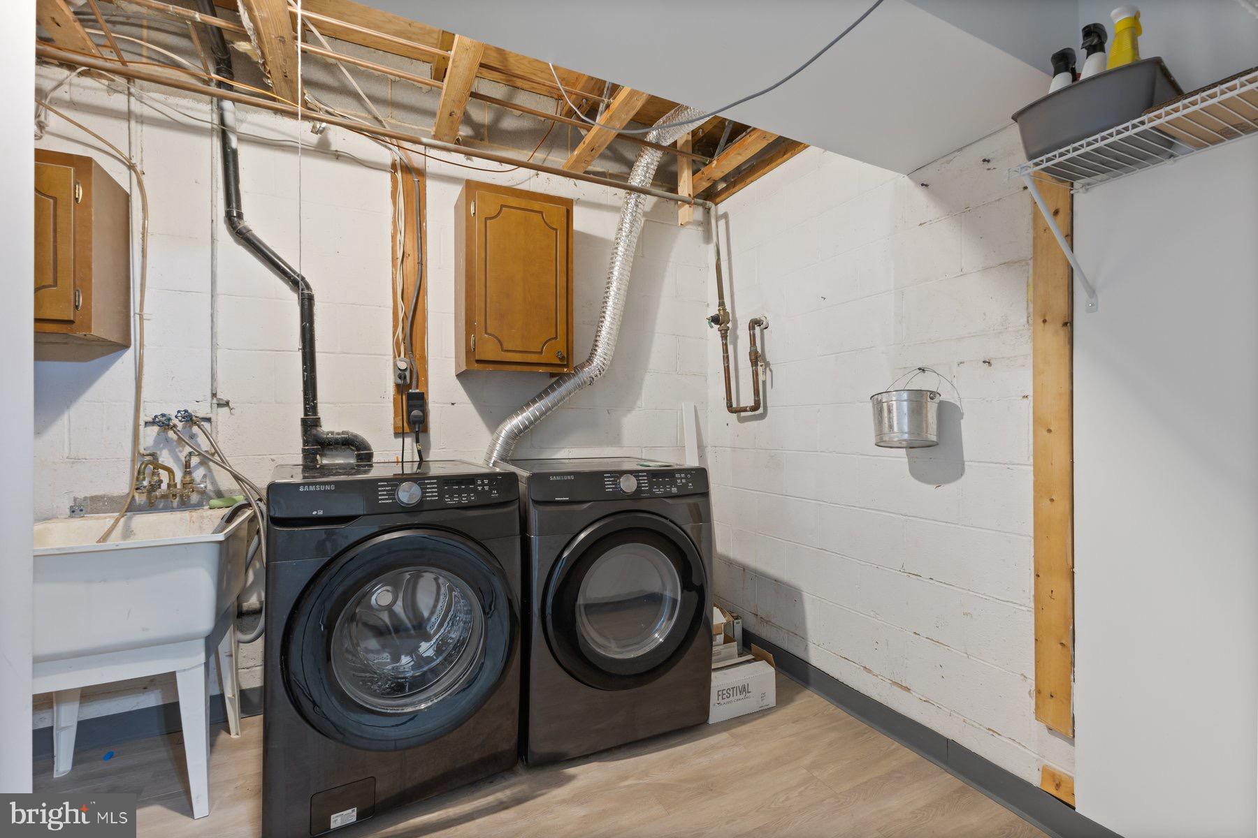 GLEN COVE - Residential