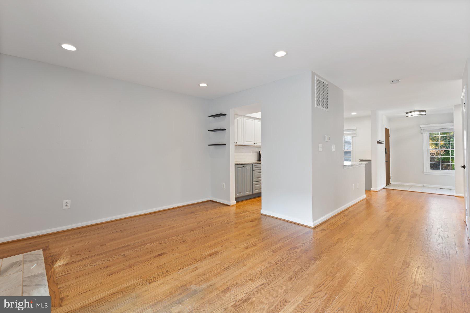 GLEN COVE - Residential