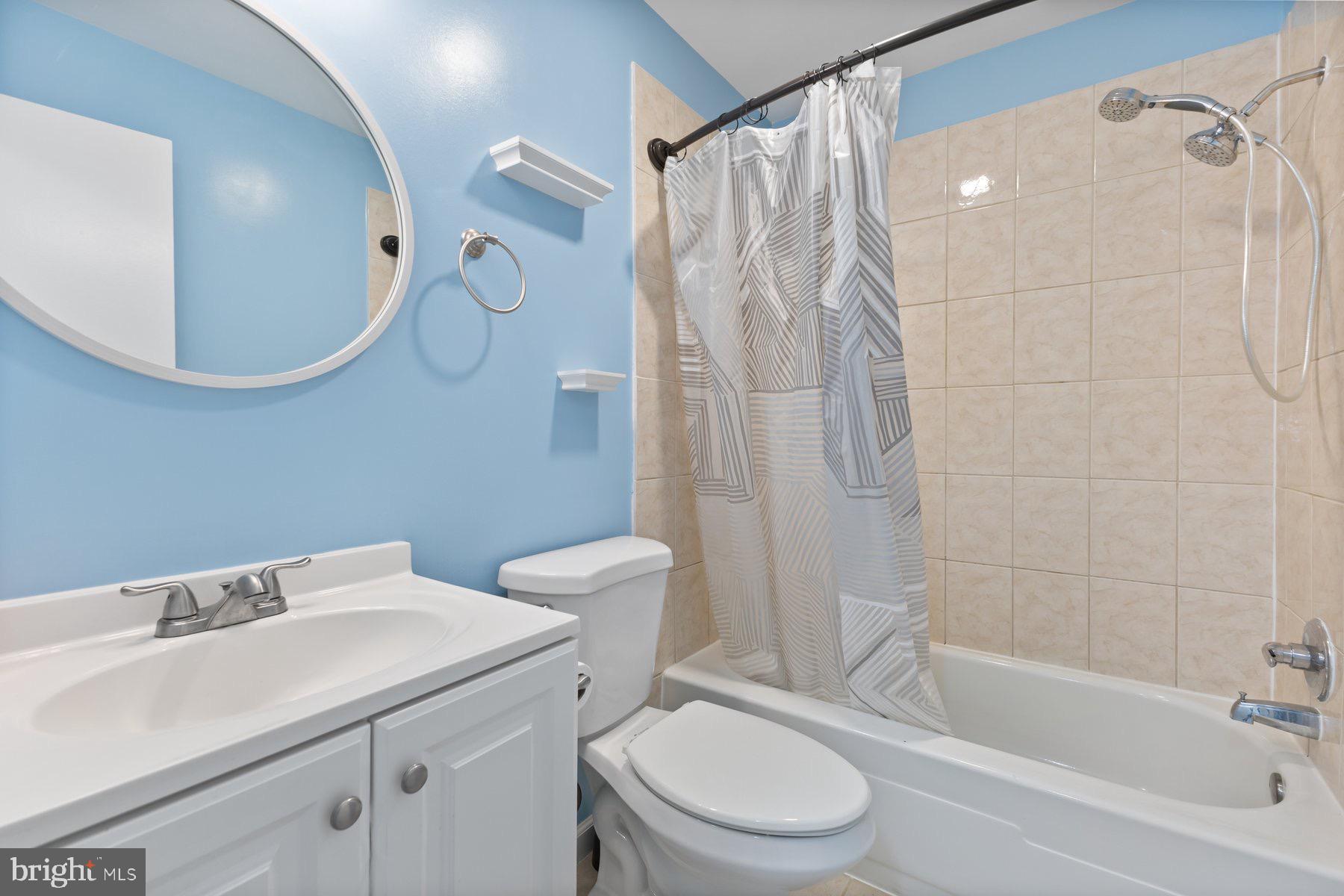 GLEN COVE - Residential